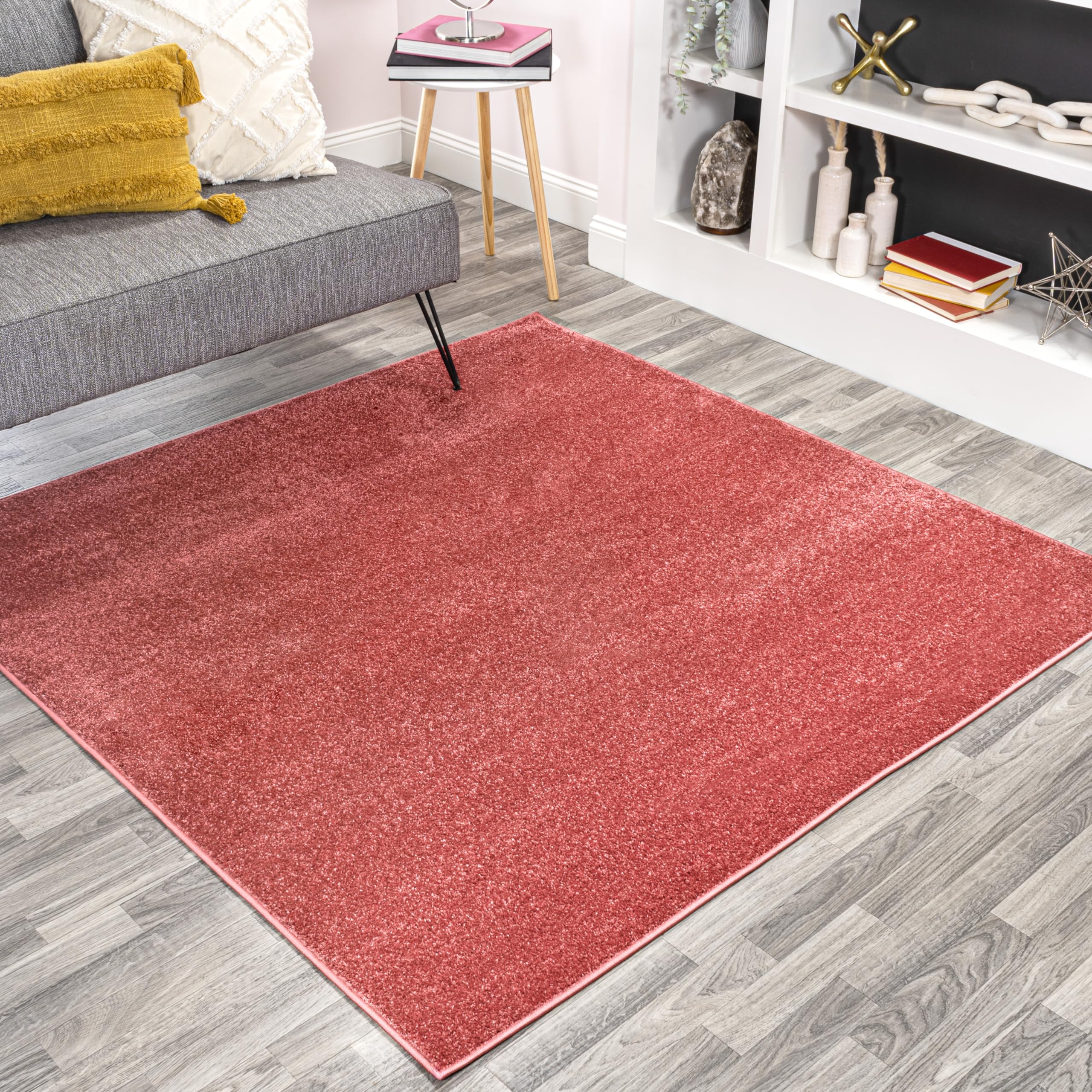 Photo 1 of JONATHAN Y Haze Solid Low-Pile Red 5x5 Square Indoor Area Rug, Coastal,Bohemian,Minimalist,Classic, Easy-Cleaning for Living Room,Bedroom,Kitchen,Pet Friendly,Non-Shedding (SEU100E-5SQ)