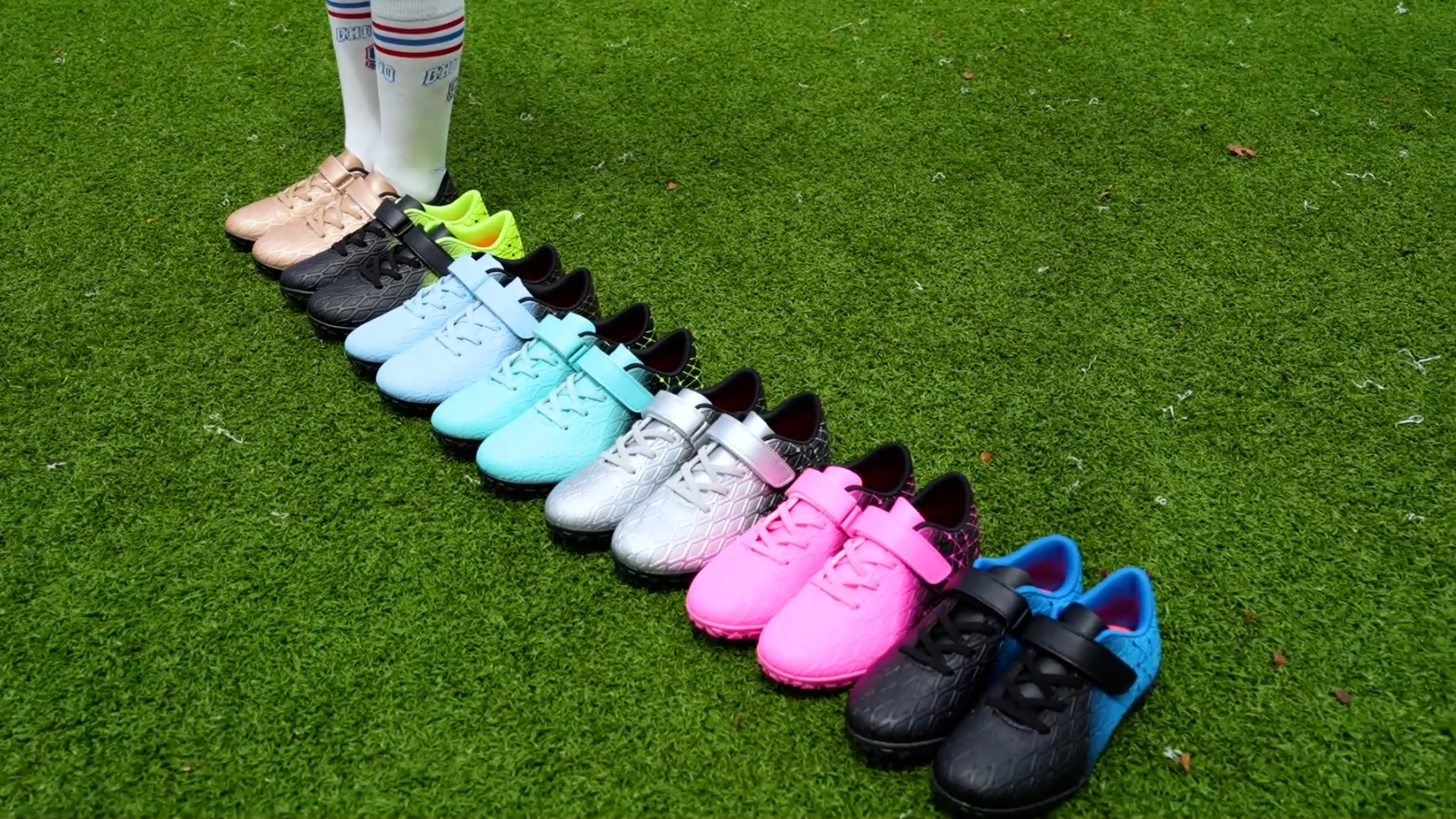 DimaiGlobal Kinder Fußballschuhe - Hallenschuhe Mit Klettverschluss Für Jungen Und Mädchen