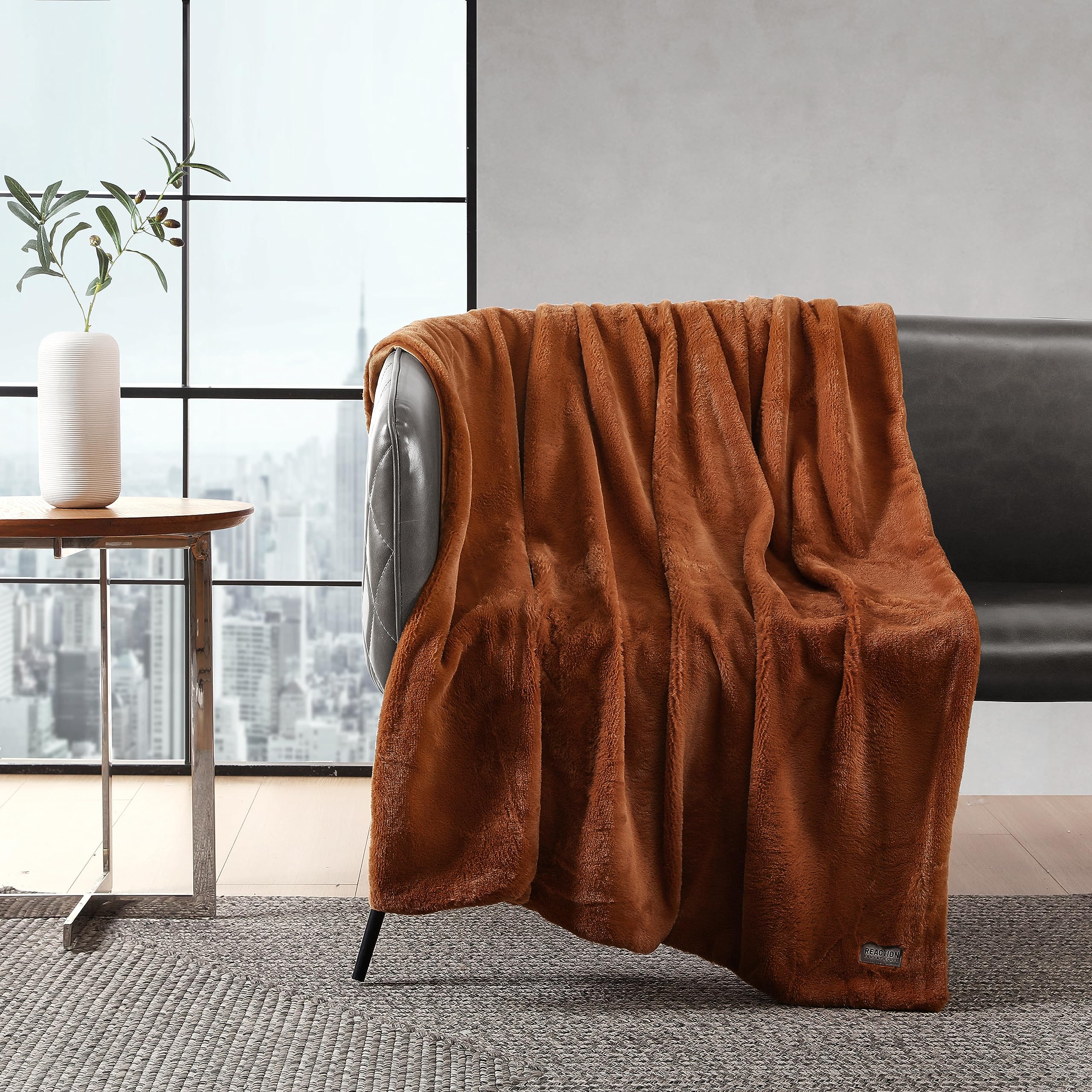 Amazon.com: Kenneth Cole - Faux Fur Throw Blanket, Luxuriously