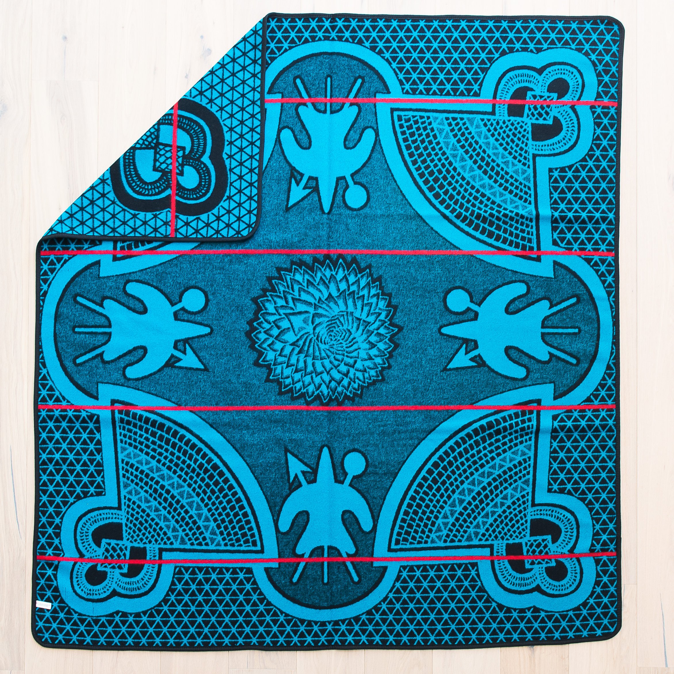 BASOTHO Heritage Wool African Blanket for Wearing (As seen in Black
