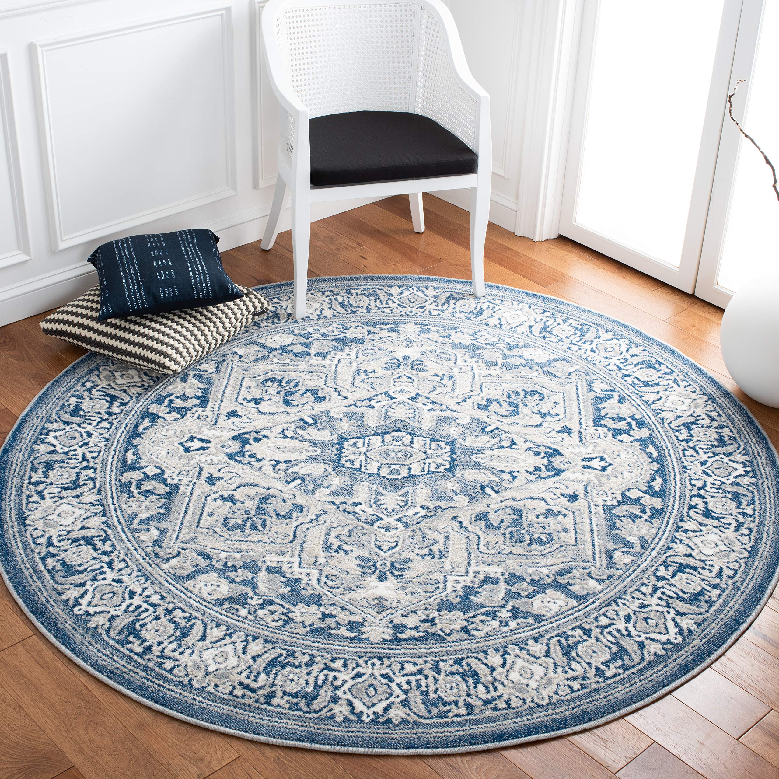 SAFAVIEH Belmont Collection 6'7" Round Navy/Grey BMT134N Oriental Medallion Non-Shedding Living Room Bedroom Area Rug