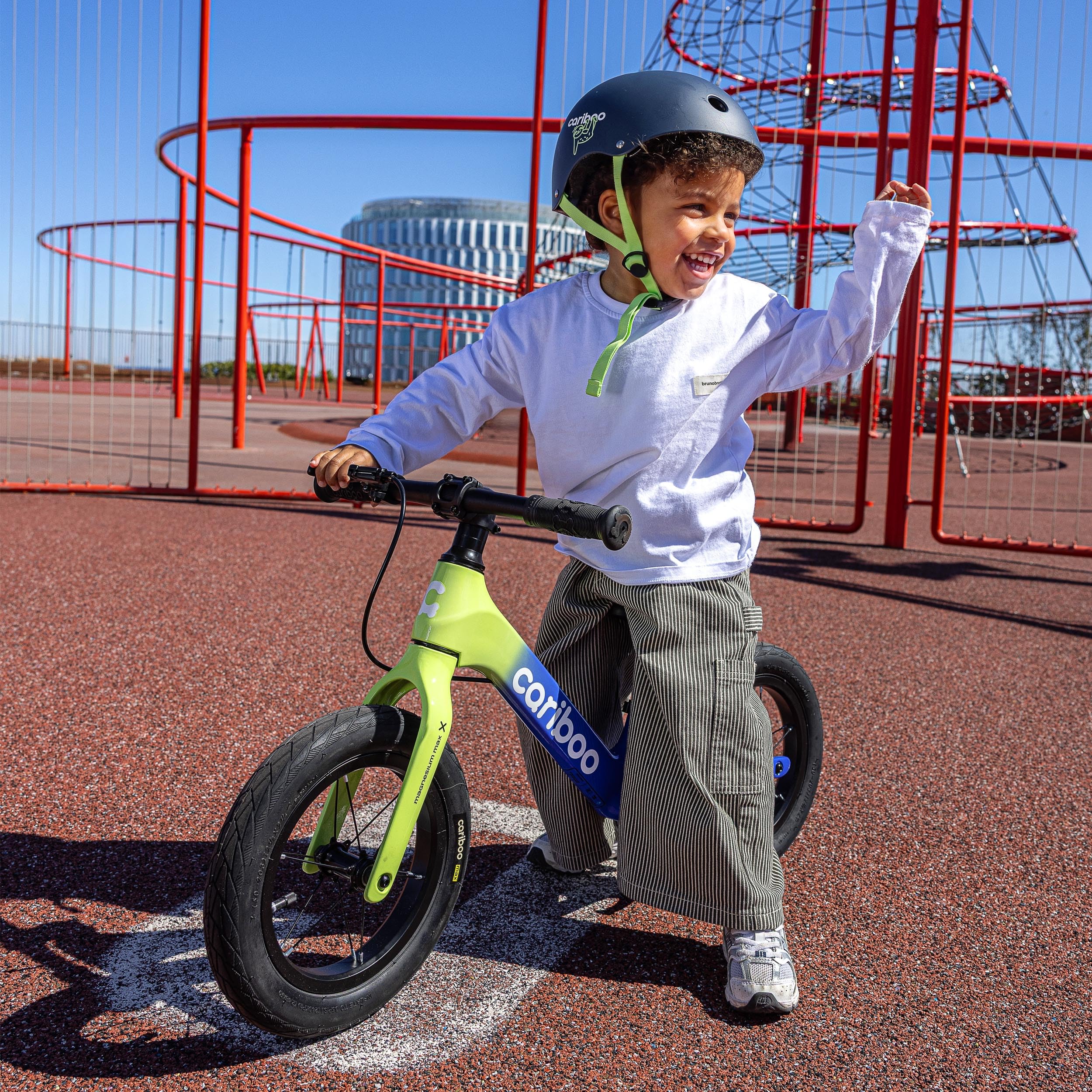 Cariboo Draisienne pour Enfants dès 2 Ans - Ultralégère 3,6 kg - Selle et Guidon Réglables - Cadre en Magnésium, Frein V-Brake - Charge Jusqu’à 30 kg - Magnesium Max Jaune Citron-Bleu