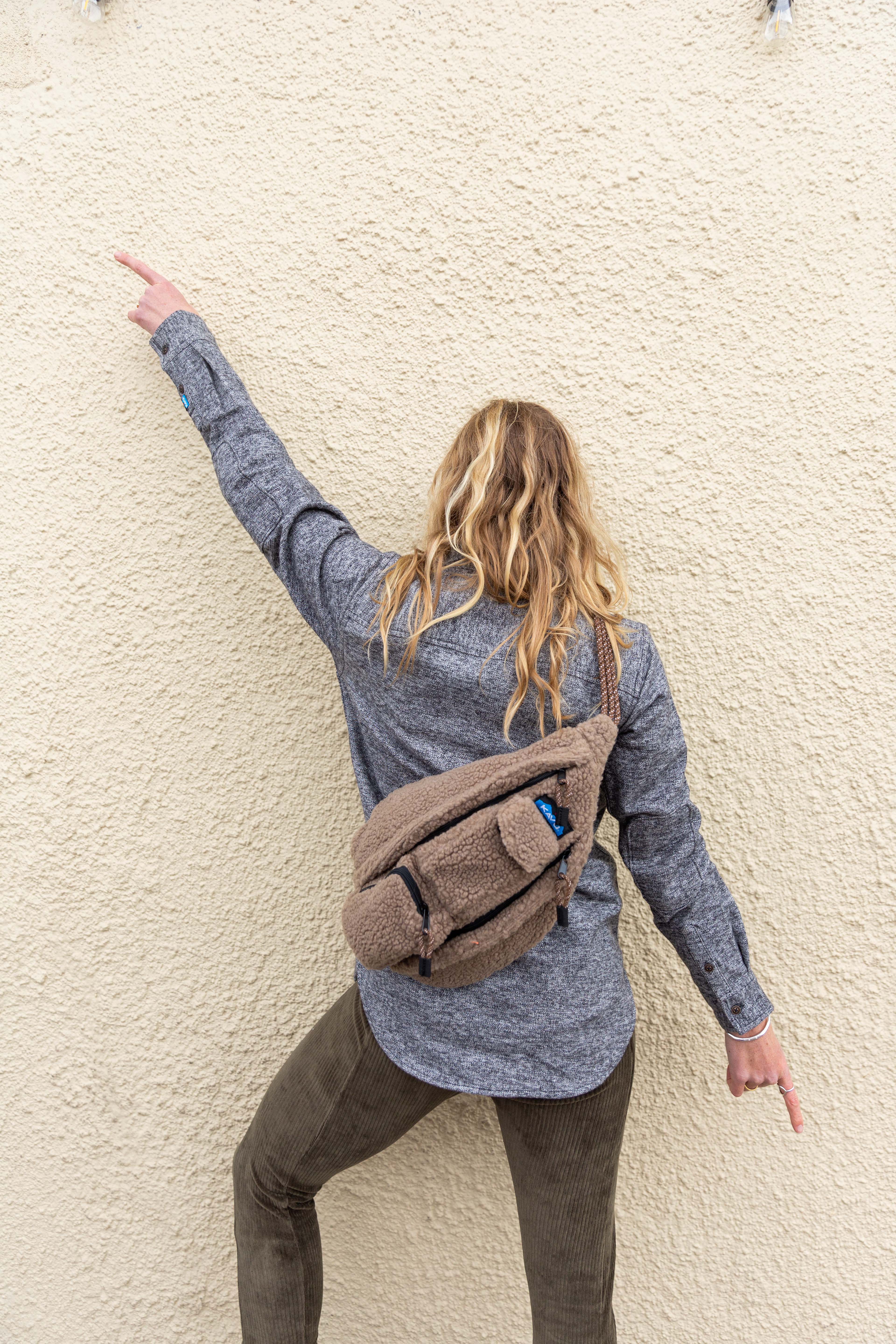 kavu mini backpack Watch Fleece Sling Bag on Amazon Live Model:TFS56ULF2 5-x-8 Everywhere Belt Bag | you’ll have everything right