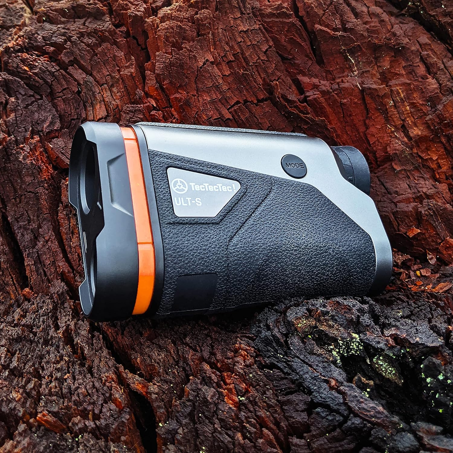TecTecTec ULT-S & ULT-S Pro with Stabilization Golf Rangefinder with Slope and Vibration, Hyper Read Technology, Smart Laser Range Finder Binoculars with Fog Mode and TOLED Display for Golfing and Hunting
