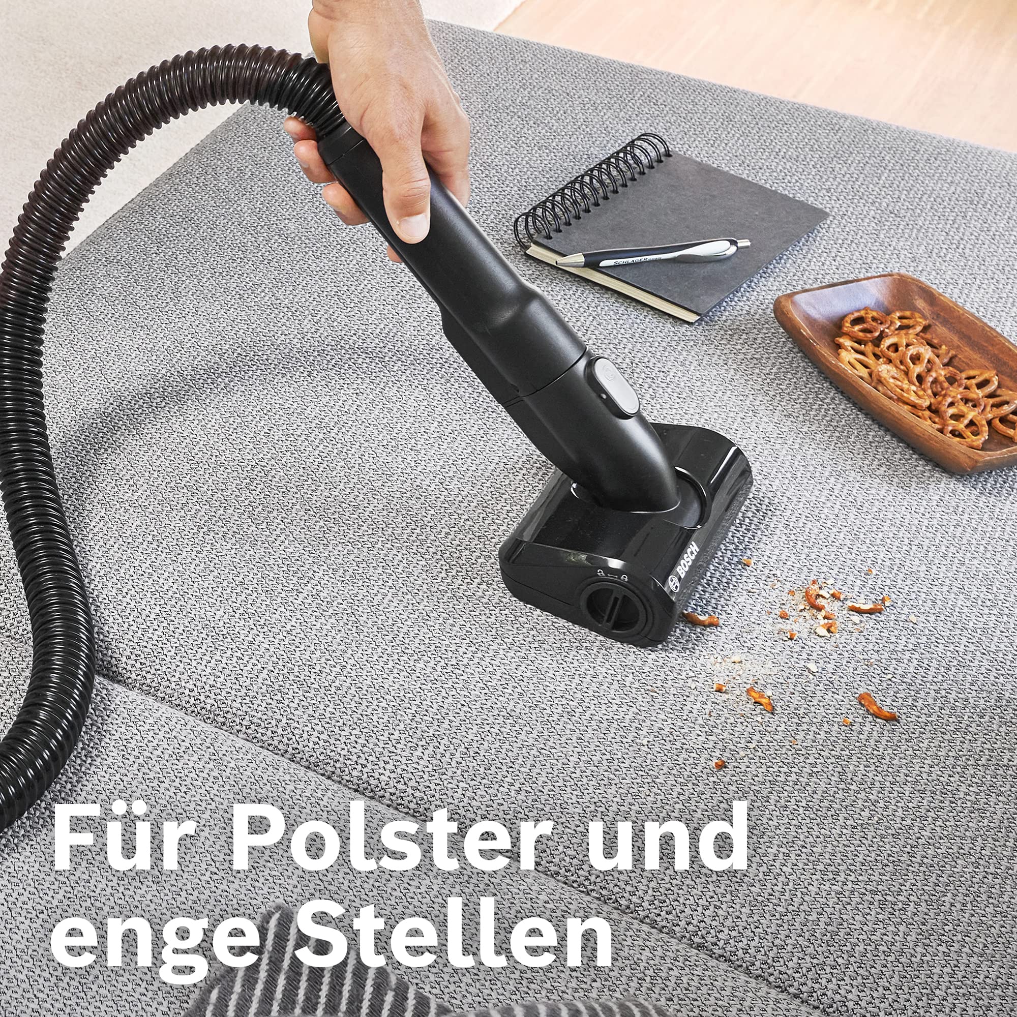 Bosch Mini-Turbo-Düse BHZUMPN, geeignet für Unlimited 6, 7 und 8 Akku-Staubsauger, für schwer erreichbare Stellen, ideal zur Fahrzeug-Innenreinigung, Turbobürste, Powerdüse, Original-Zubehör, schwarz