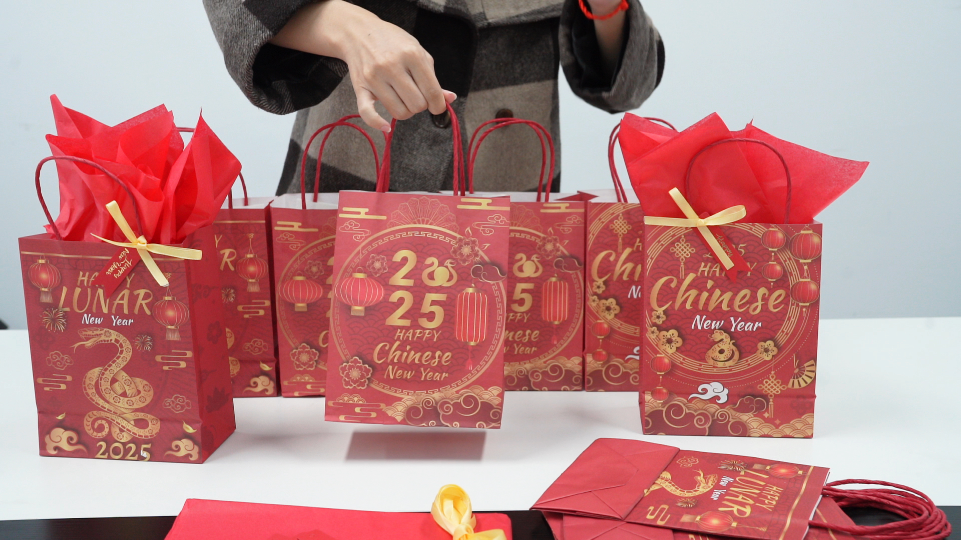 2025 ルネ36Happy New Year Bag Amazon.com: ZeffuLyne Chinese New Year Gift Bags，12 Pcs Year of