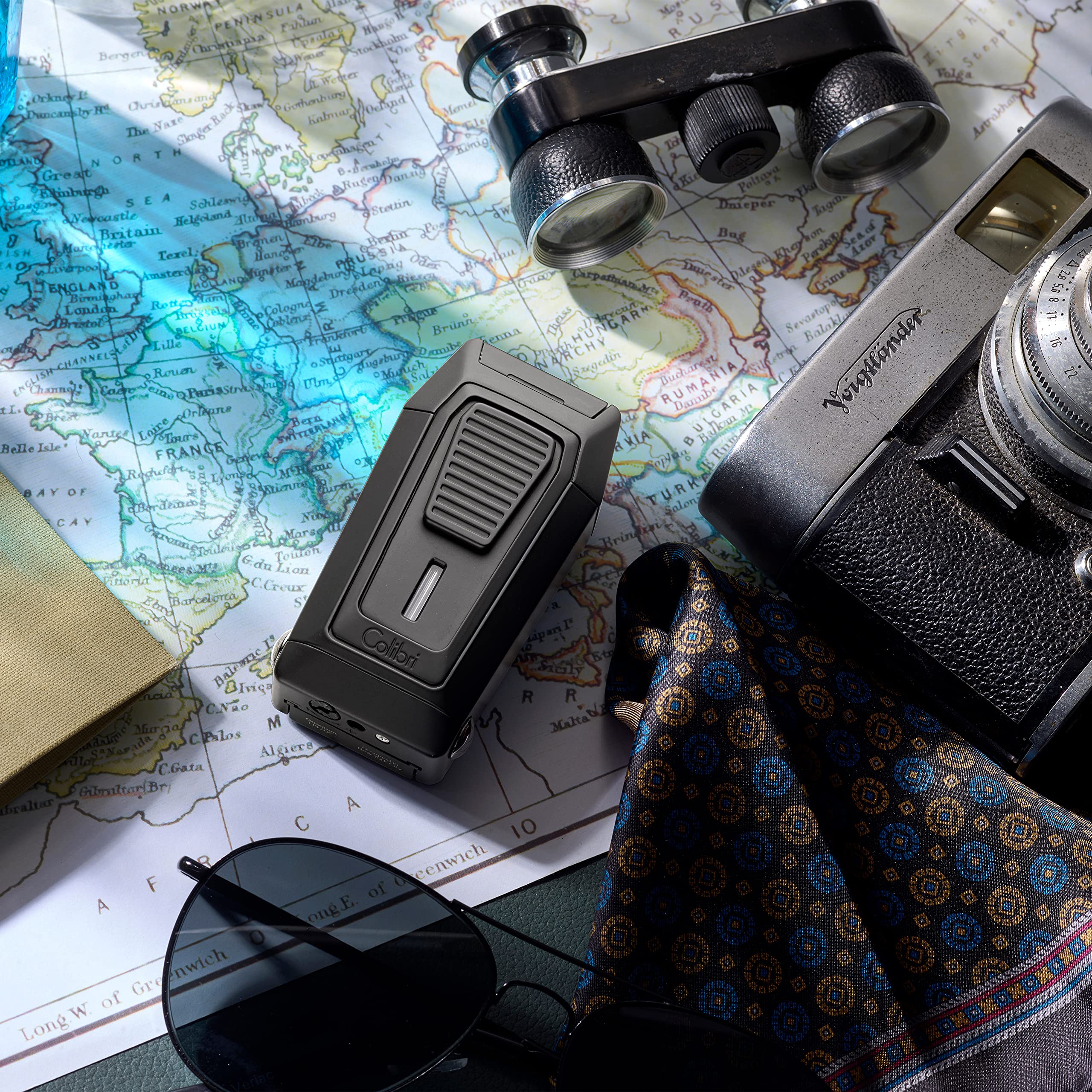 Colibri Quantum Sturmfeuerzeug | Integrierter Zigarrenabschneider | Dreistrahl Jet Feuerzeug Für Zigarren | Elegante Geschenkbox | Zwei Jahre Garantie | Butan Nicht Im Lieferumfang Enthalten
