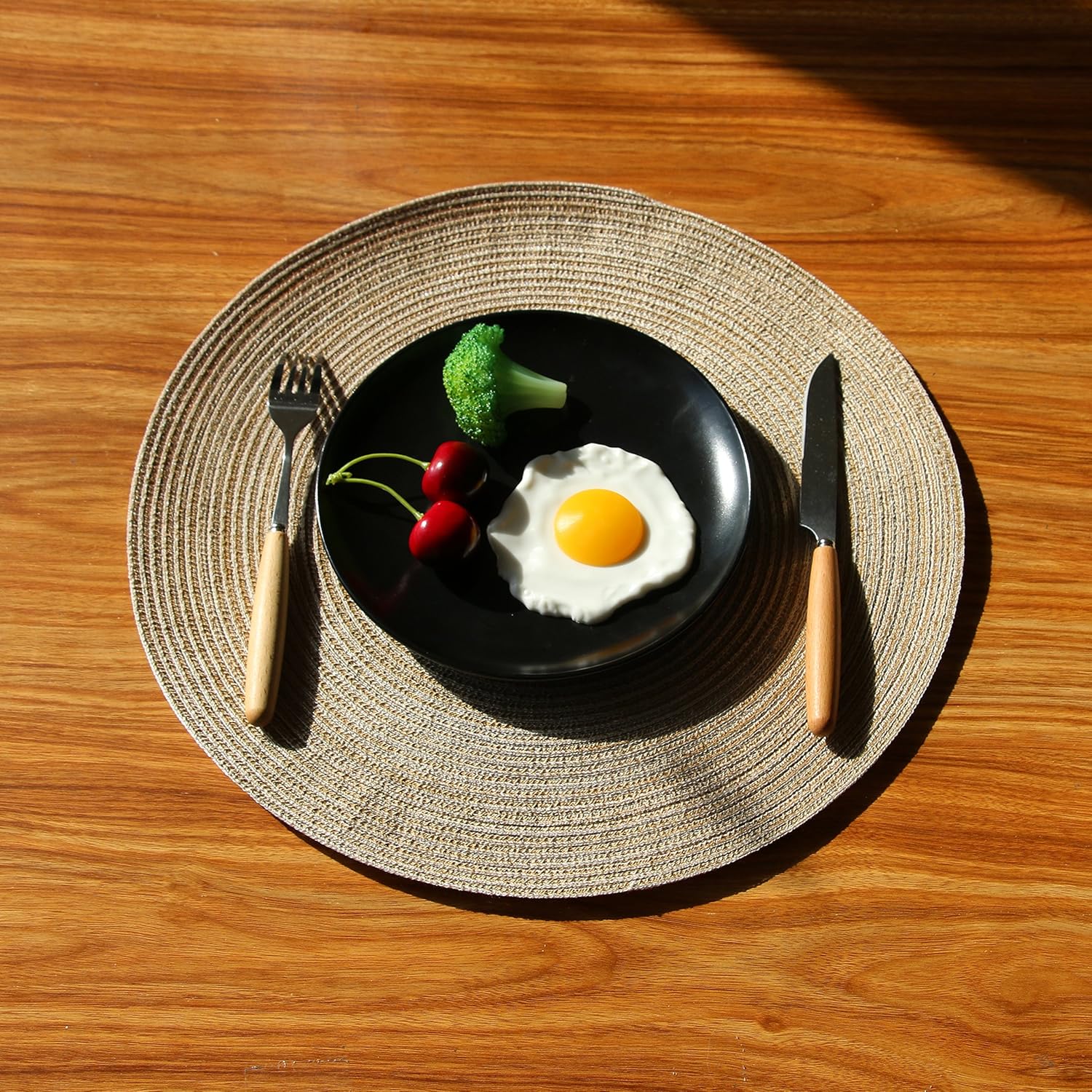 Rеvіеw Dіѕсоunt famibay Round Placemats, Round Braided Place Mats for Dining Table Heat Insulation Table Mats for Kitchen 15 inches(Khaki,Set of 6)