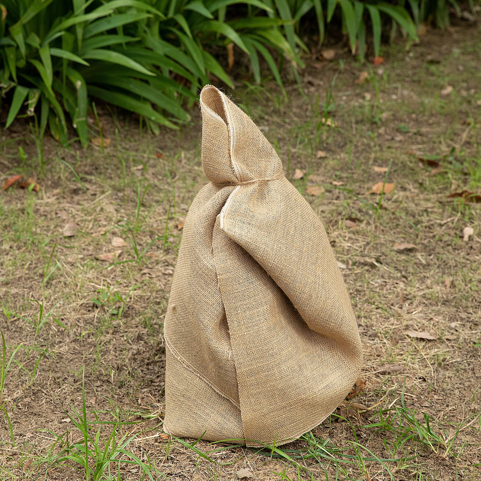 4 rotoli di iuta naturale, 25,4 cm x 3 m, protezione per tronchi d'albero, bende con corde, panno di protezione antigelo e gelo per alberi, arbusti, piante invernali all'aperto