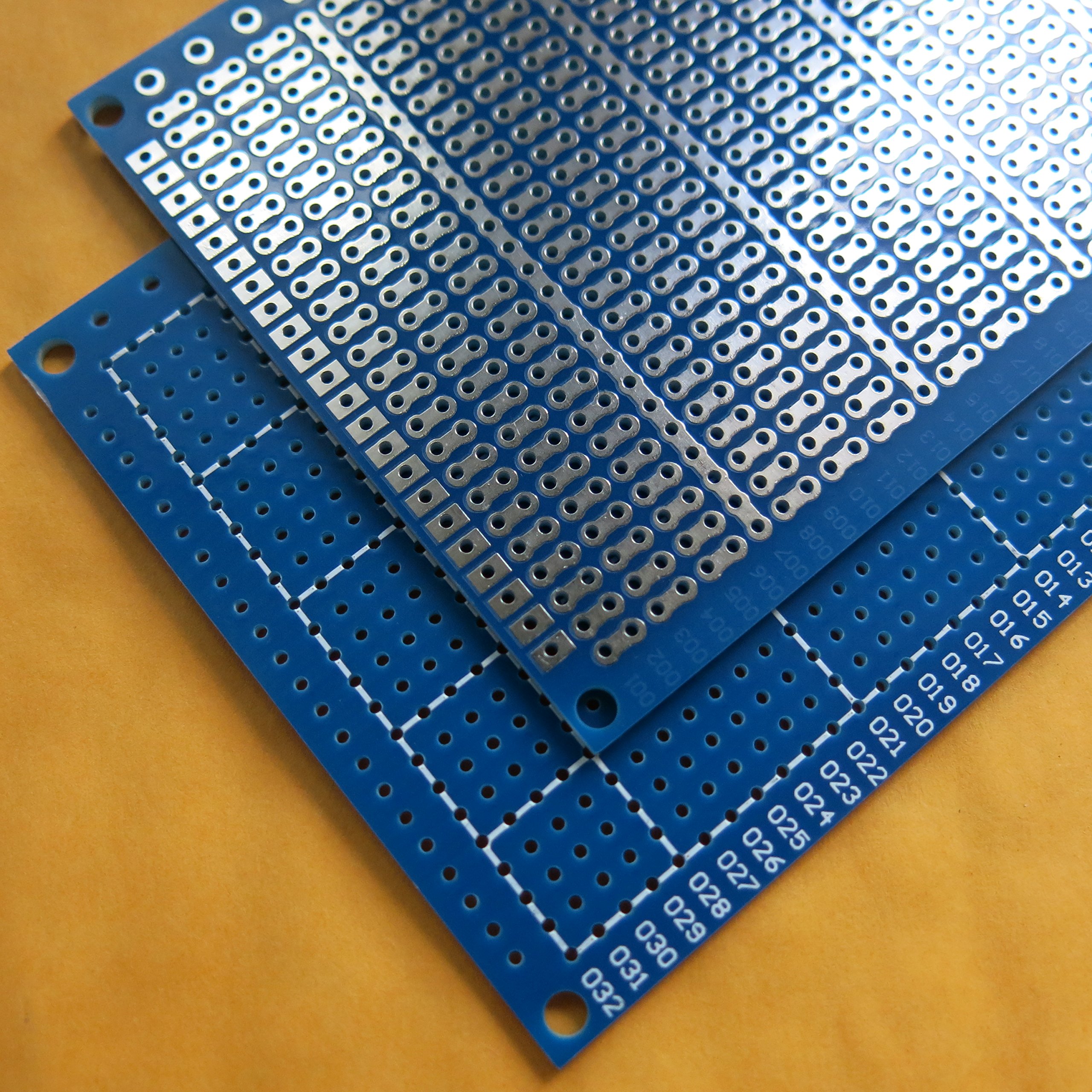 Schede PCB Sperimentali FR4 - Set 5 Pezzi 5x7 Cm, Fori 2,54 Mm, Lato Singolo