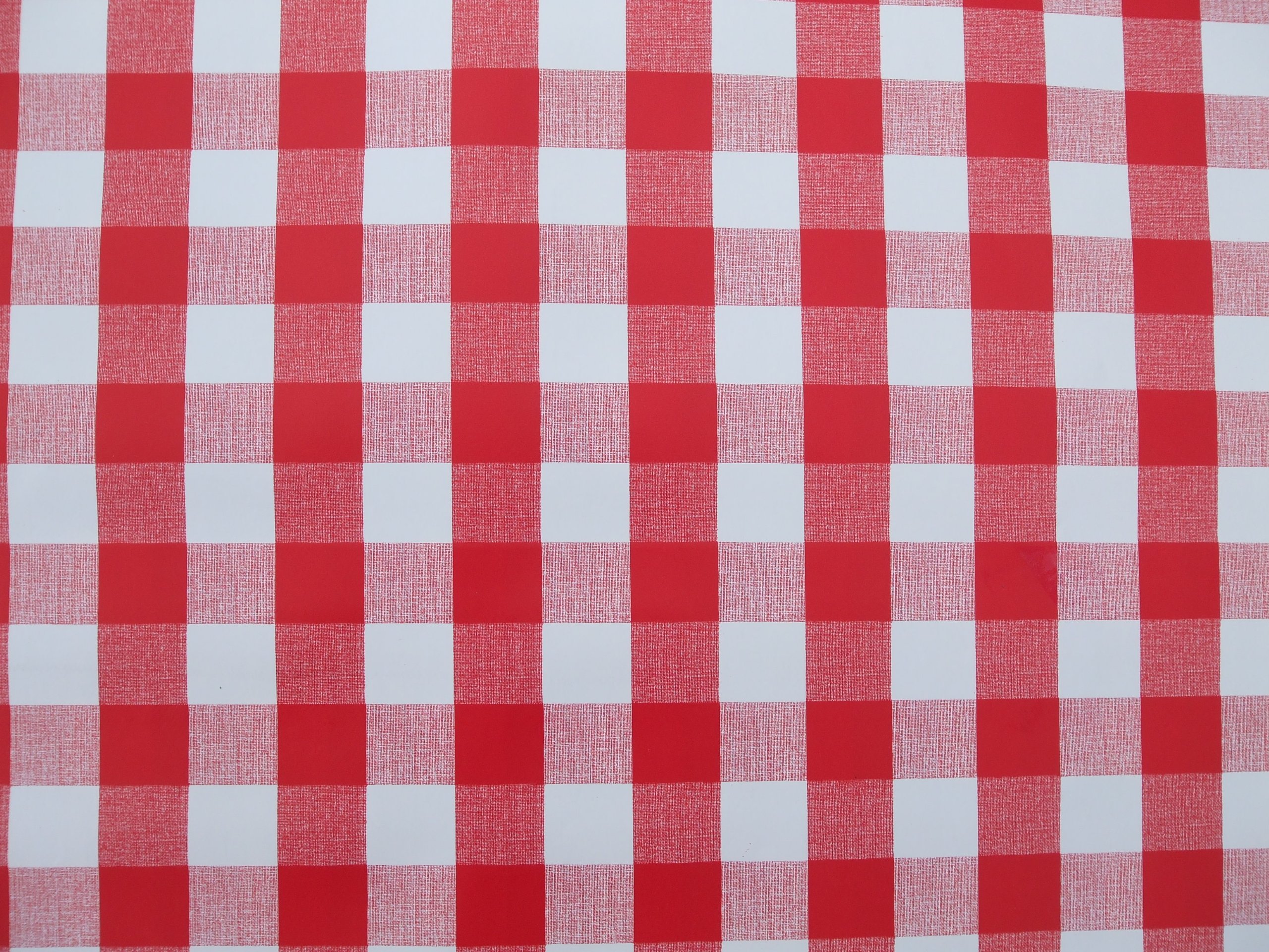 The Tablecloth Company Red 140X200cm Oval Pvc/Vinyl Tablecloth - Gingham