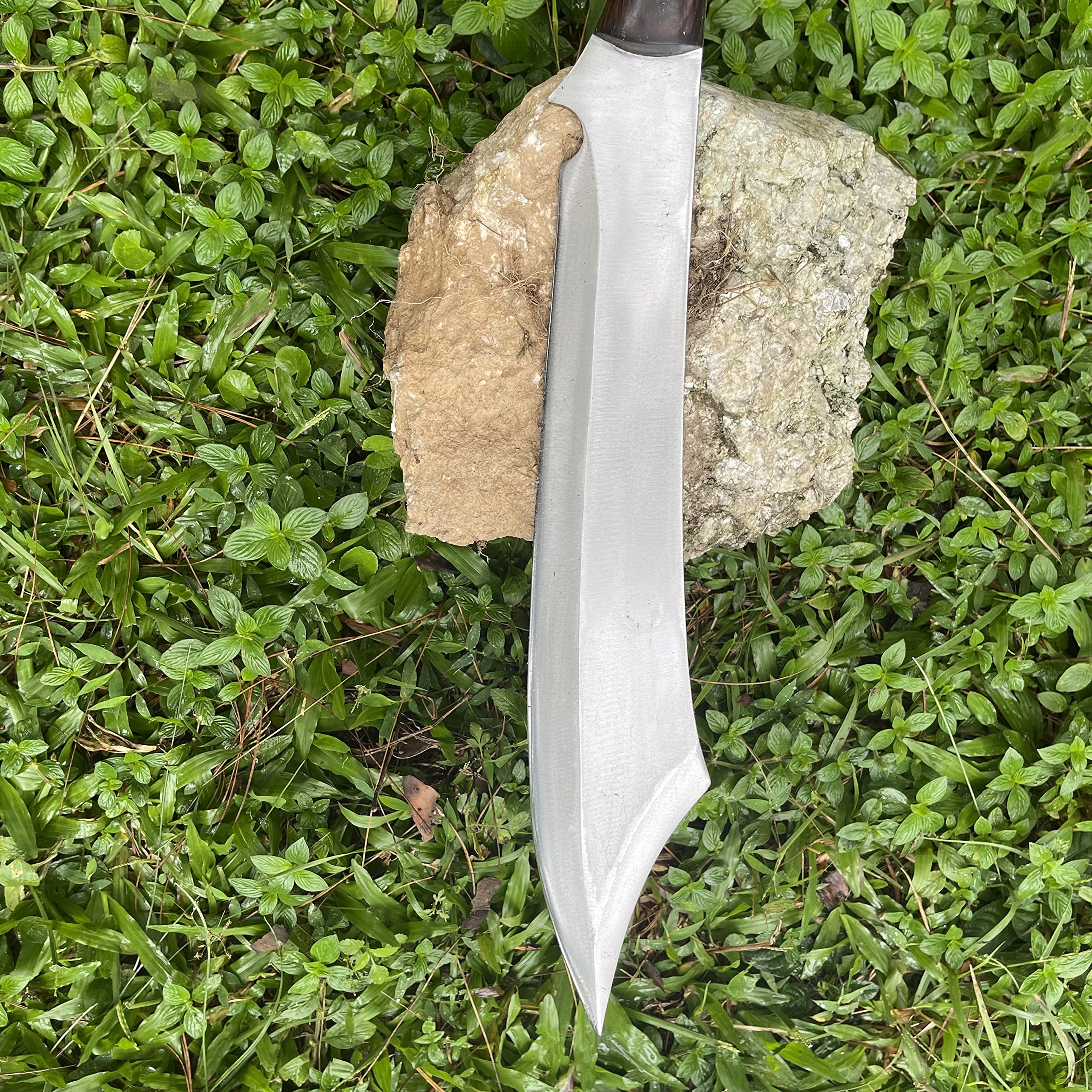 Kukri Machete - Coltello da caccia a lama fissa Tharu Machete da 30,5 cm - Lama in acciaio al carbonio con lama di sopravvivenza a codolo completo con guaina in pelle