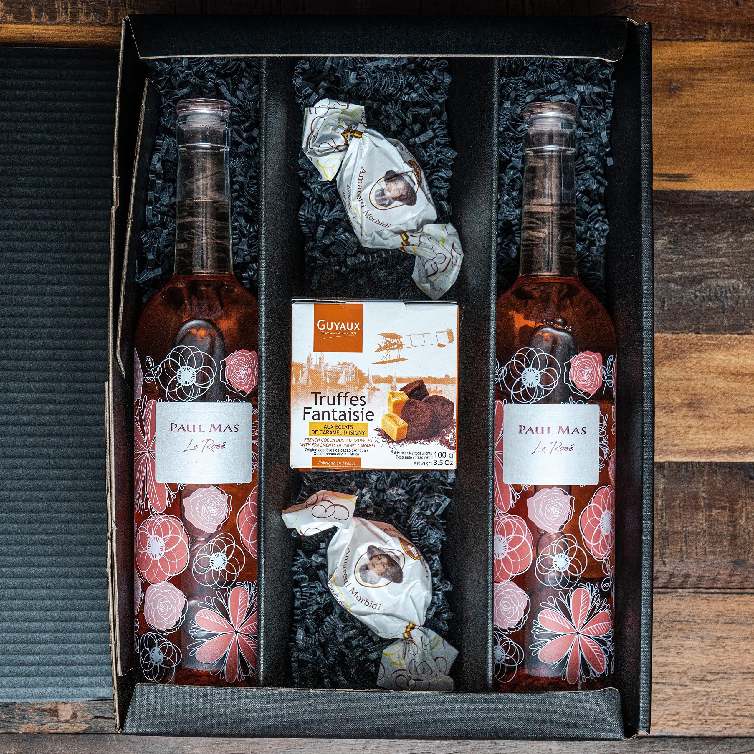 Geschenkset Roséwein mit Schokoladentrüffel und Amaretti