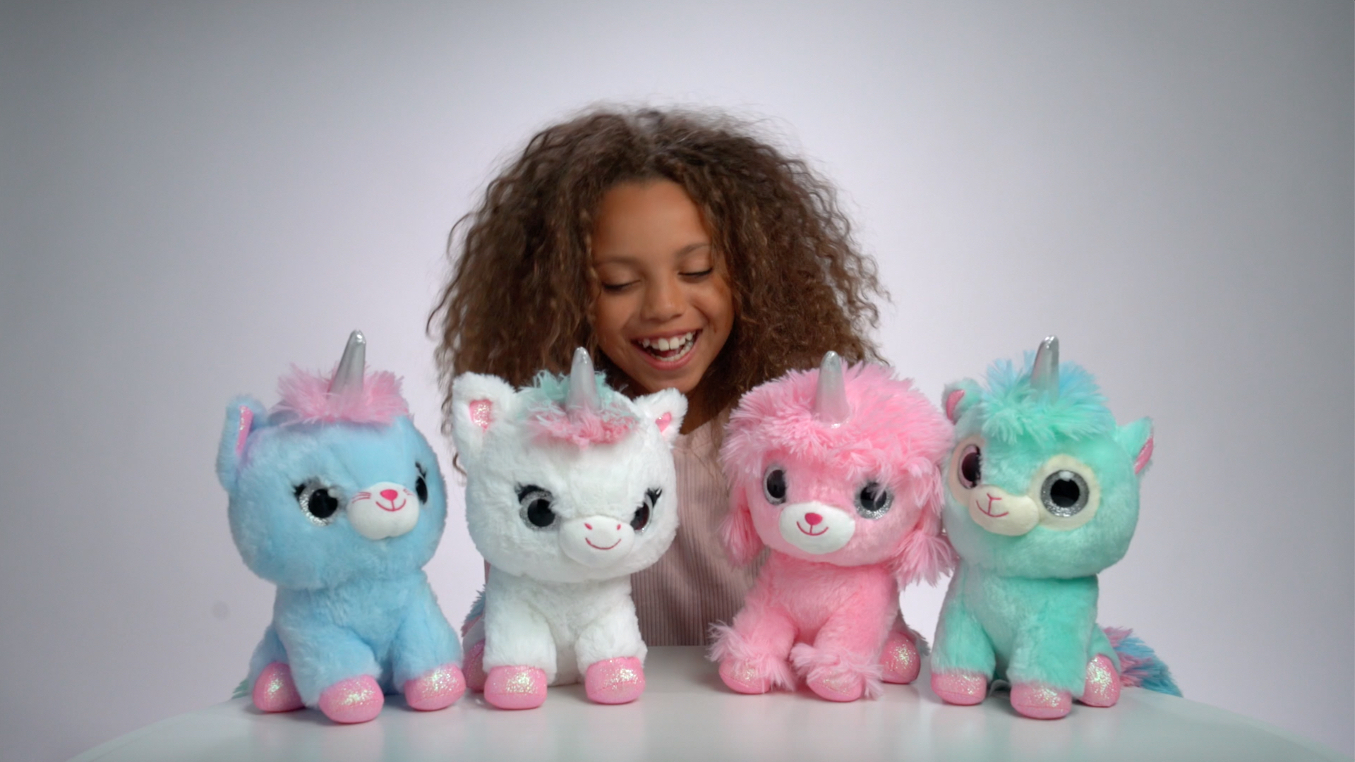 Amazon.com: WowWee Ploosh Glowcorns - Llamacorn Interactive Plush