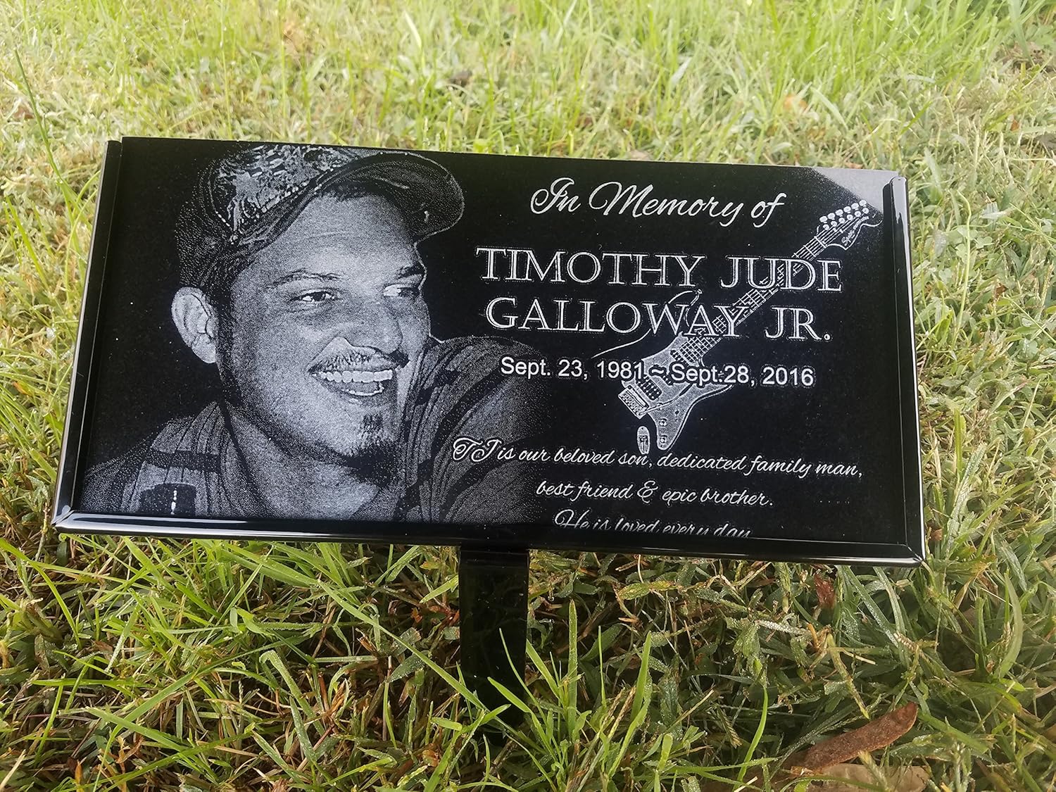 Personalised Pet Stone Memorial Marker Granite Marker Dog Cat Horse Bird Human 6