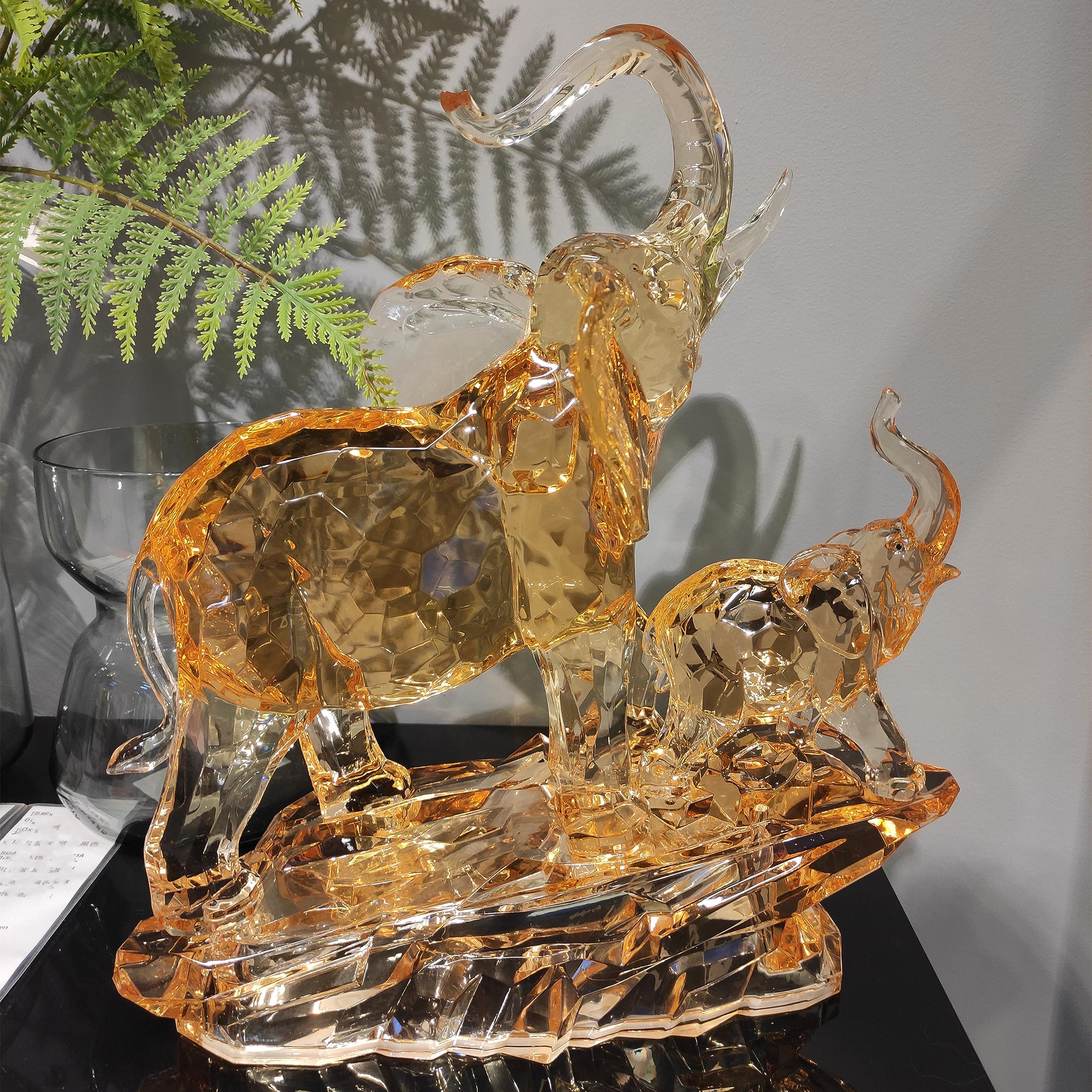 Estatua de elefante acrílico para madre y bebé, figura de elefante africano con tronco de la suerte Feng Shui, figuras coleccionables para decoración del hogar, regalos para mamá, 13.87