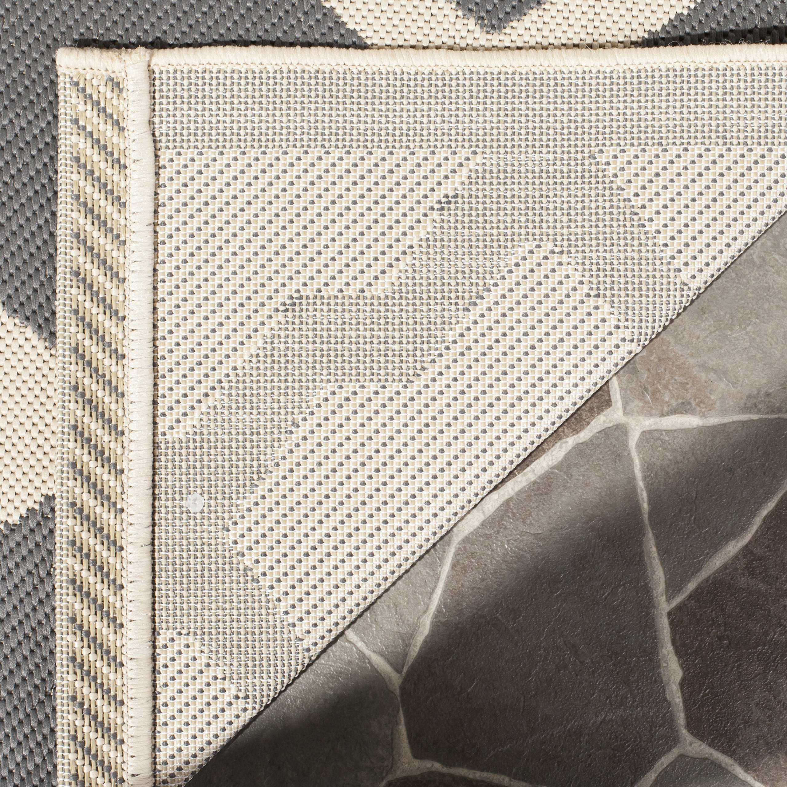 SAFAVIEH Tapis Géométrique pour - Imperméable à l'eau - Intérieur et extérieur - Courtyard Collection, Tapis à Poil Court, Anthracite et Beige, 122 X 170 cm