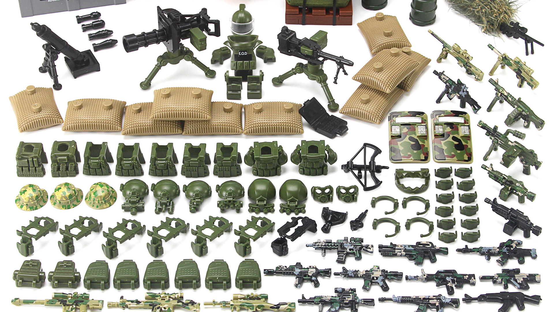 Amazon.com: Military Weapons Pack Camo Green Army Accessories for