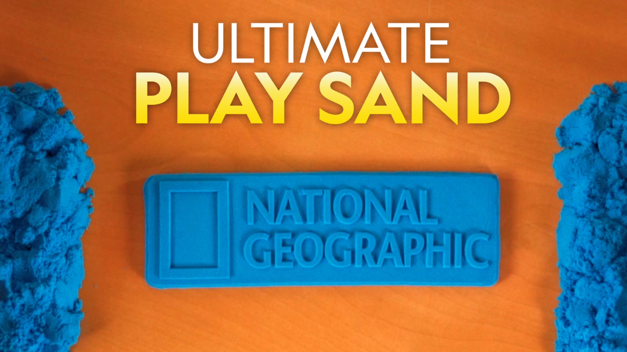 NATIONAL GEOGRAPHIC Play Sand - 5.4 kg of Natural Sand with Castle Molds - A Fun Sensory Activity, Sand Art - Canada