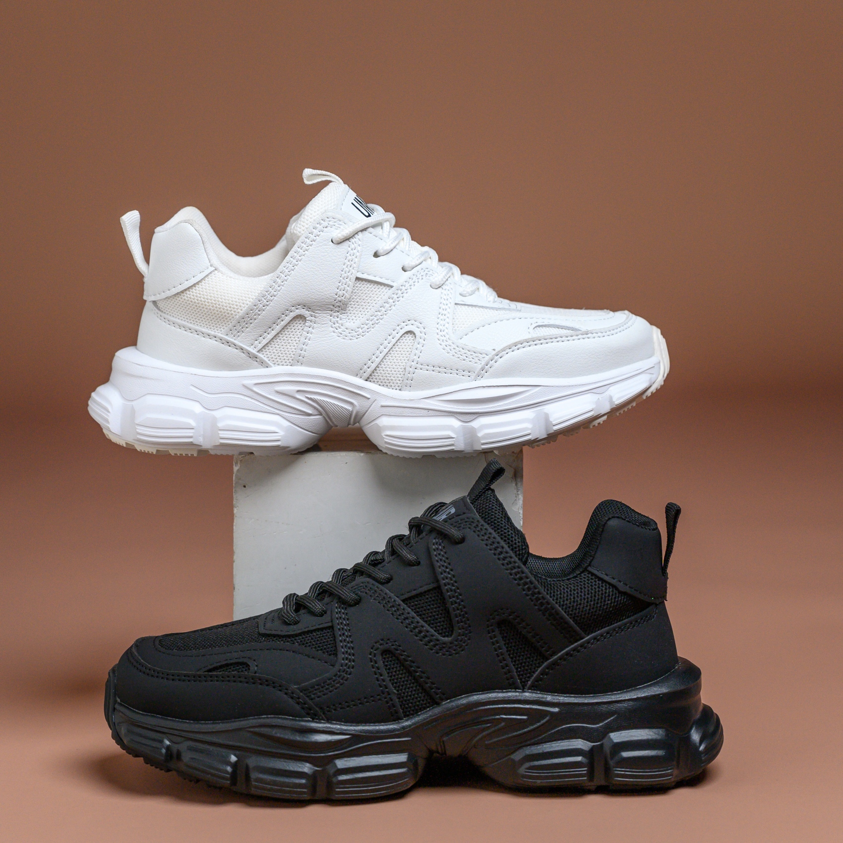 Best Shoes For Restaurant Servers ALL DAY GRIP Women's Slip