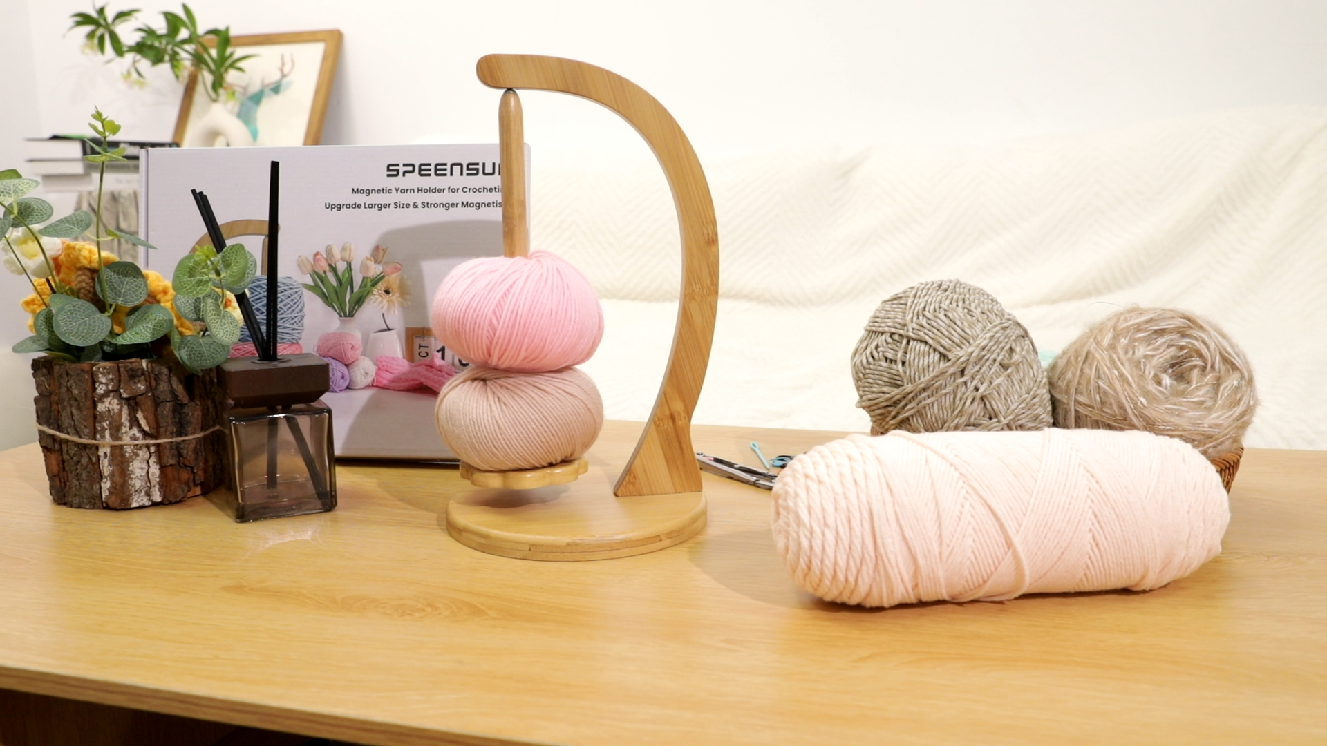 Amazon.com: SPEENSUN Magnetic Yarn Holder for Crocheting, Large