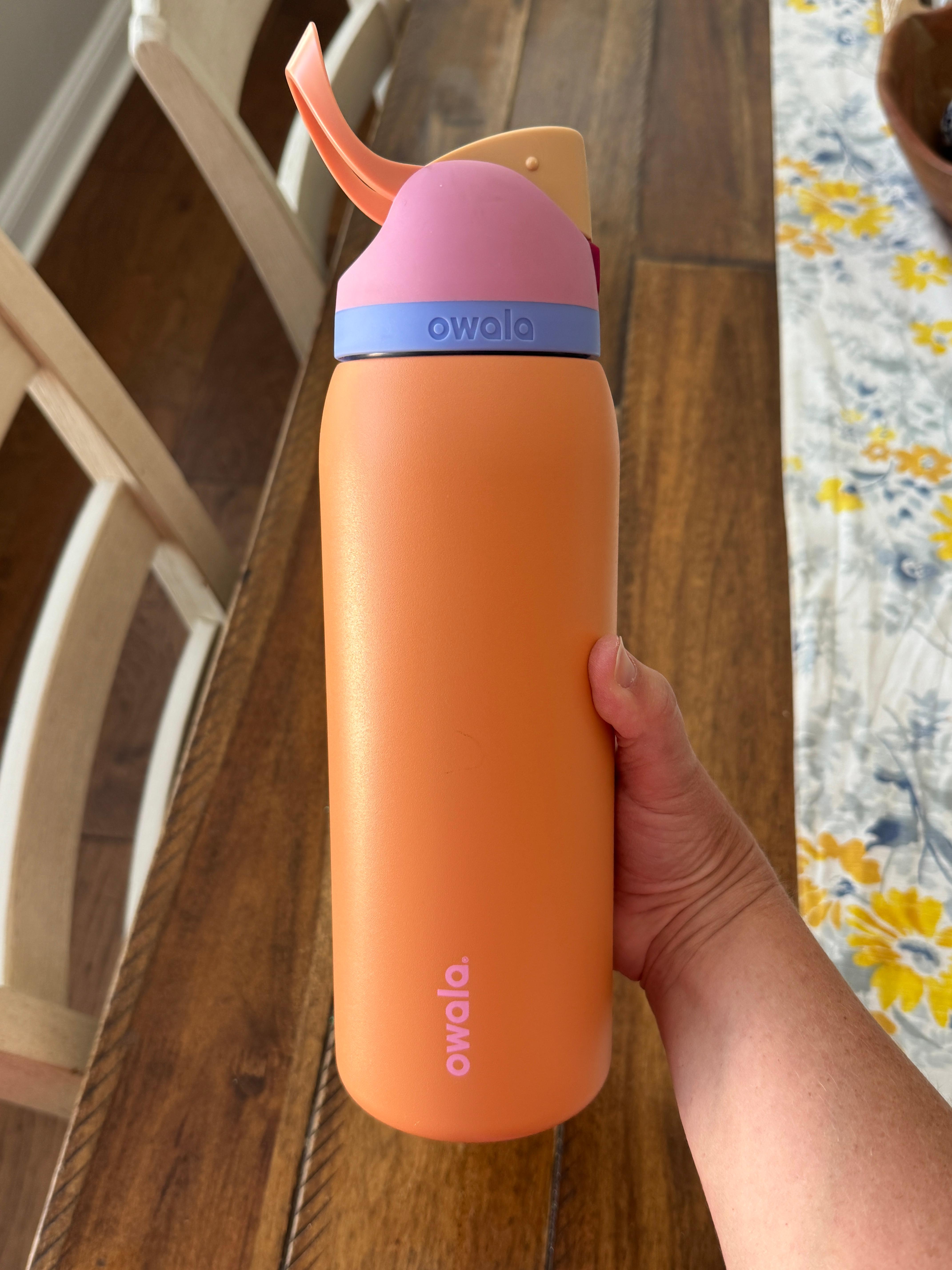 Watch What makes the Owala FreeSip water bottle great? on Amazon Live