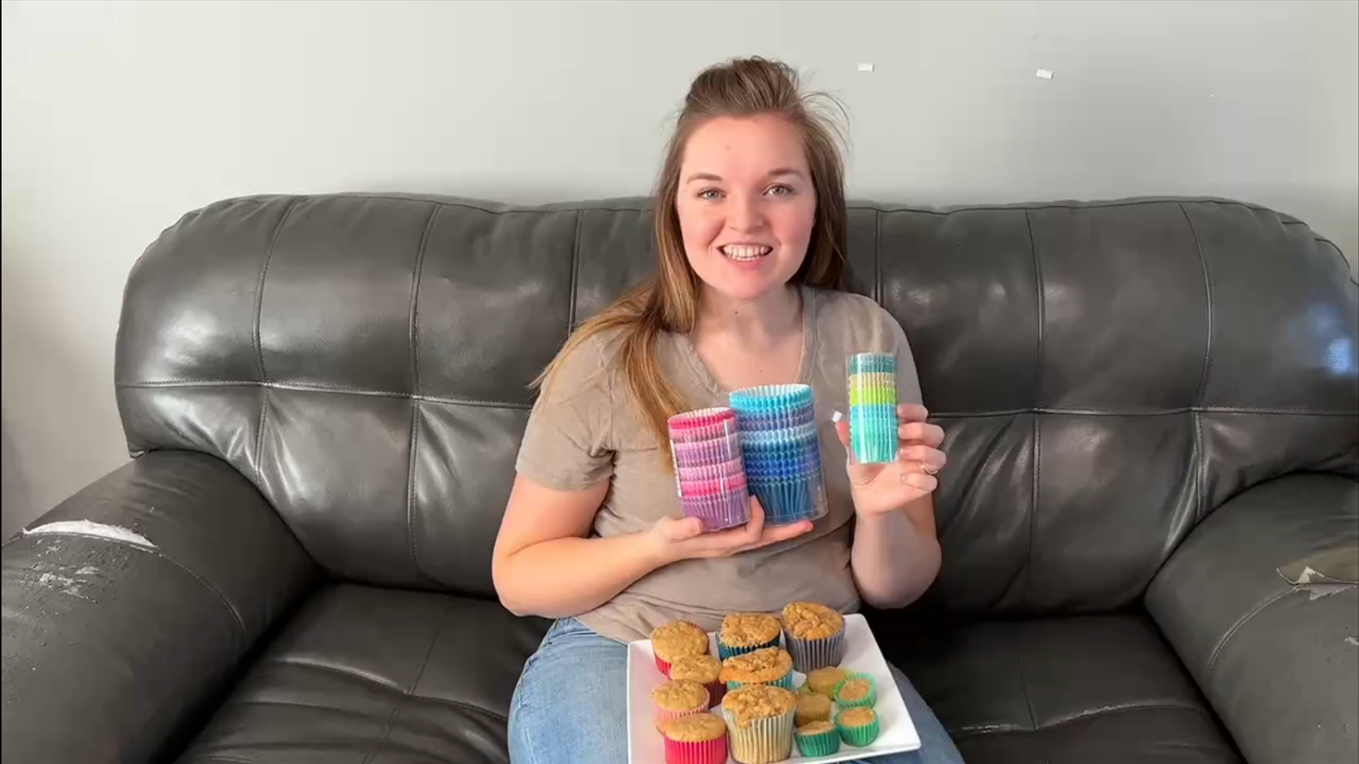 Qiqee Saint Patrick Cupcake-Förmchen – 300 Stück, 6 Motive, Mini-Größe, Lebensmittelecht & Backofengeeignet