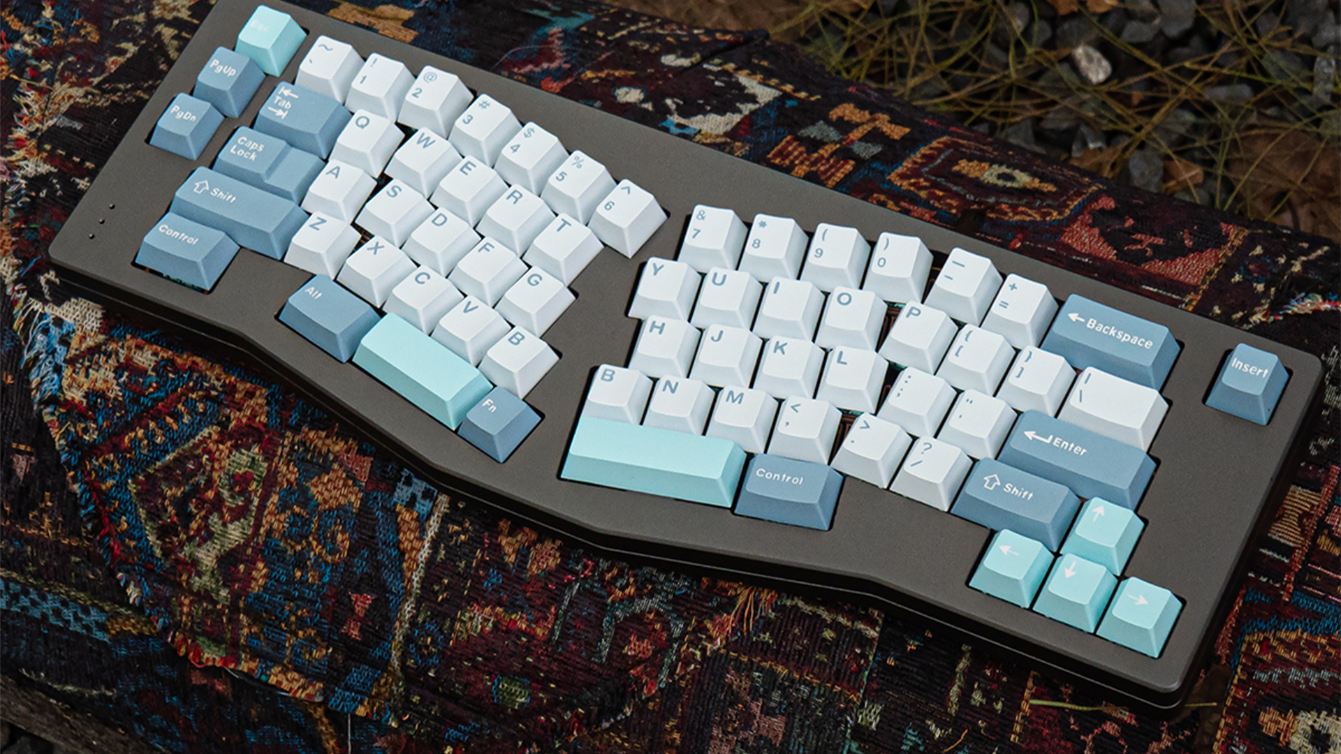 Mintcaps Shoko Keycaps 173 Keys Cherry Profile Doubleshot Blue Keycaps