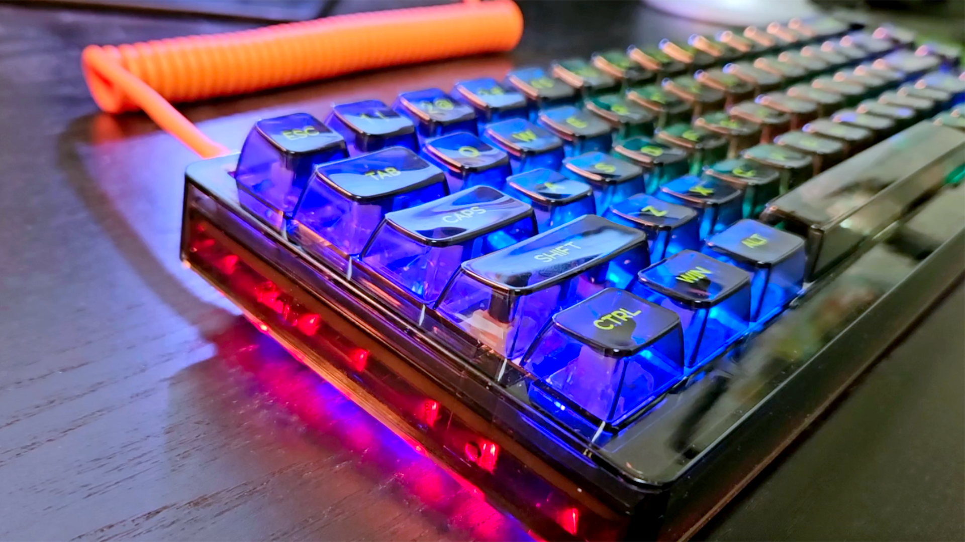 Watch Magic Refiner MK31 Mechanical Keyboard Review on Amazon Live