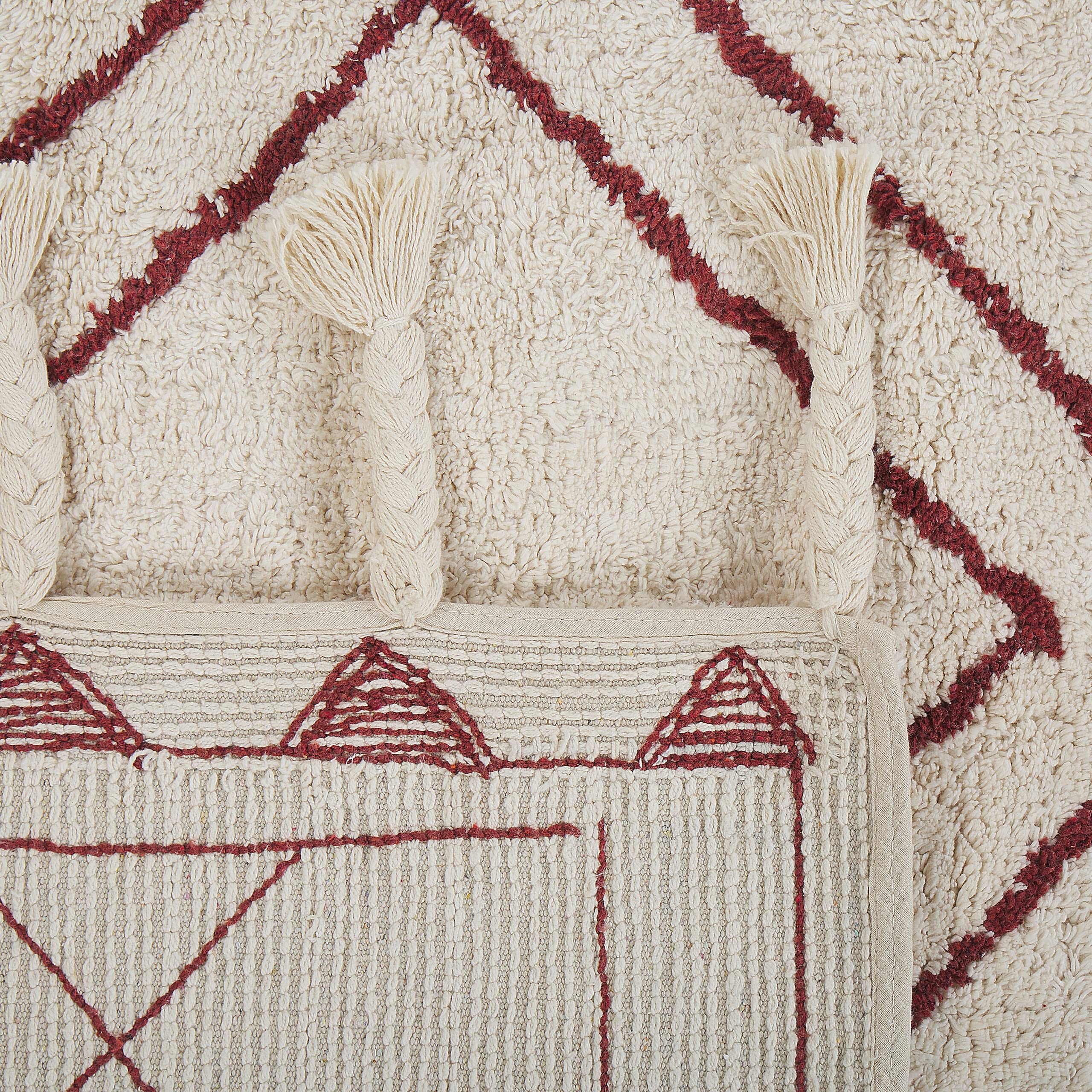 Beliani Tapis Moderne en Coton à Motifs avec Franges 160 x 230 cm Blanc et Rouge Kenitra