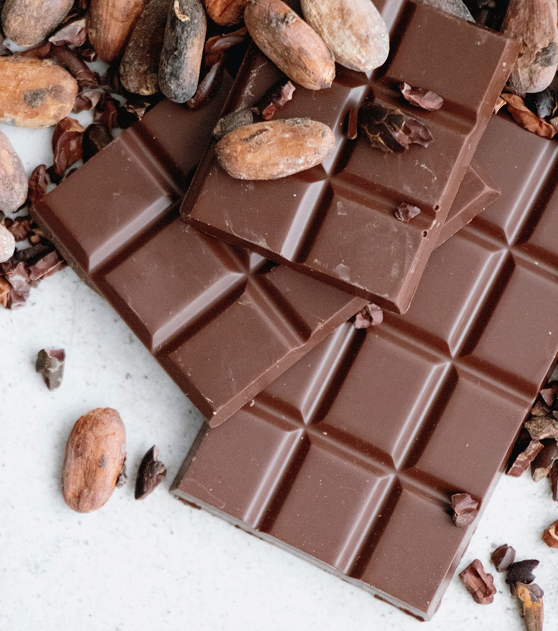 Munz Swiss Premium | Edelbitter 70% Kakao | 8 x 300g - 2,4 kg | Schweizer Zartbitterschokolade mit 70% Kakao, über 150 Jahre Confiserie-Geschichte, für Schokoladenkenner