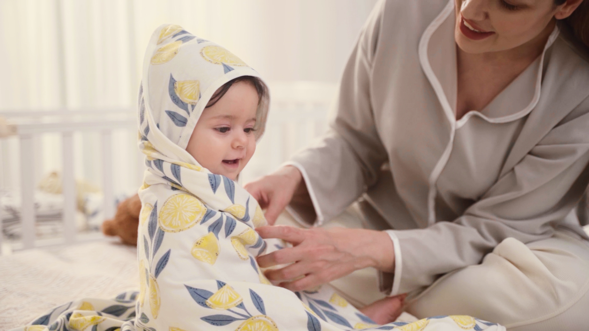 Amazon.com : Momcozy Baby Towel with Hooded-2 Pack Soft Bath Towel