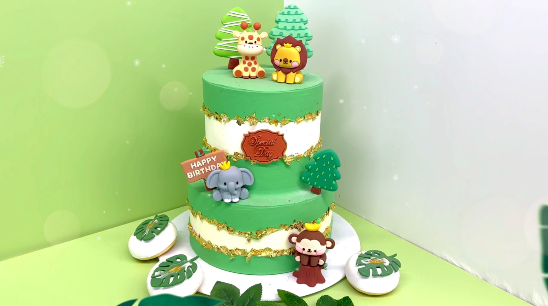 Decorazioni Compleanno Animali Giungla - 7 Ornamenti E 24 Bandierine In Cartone