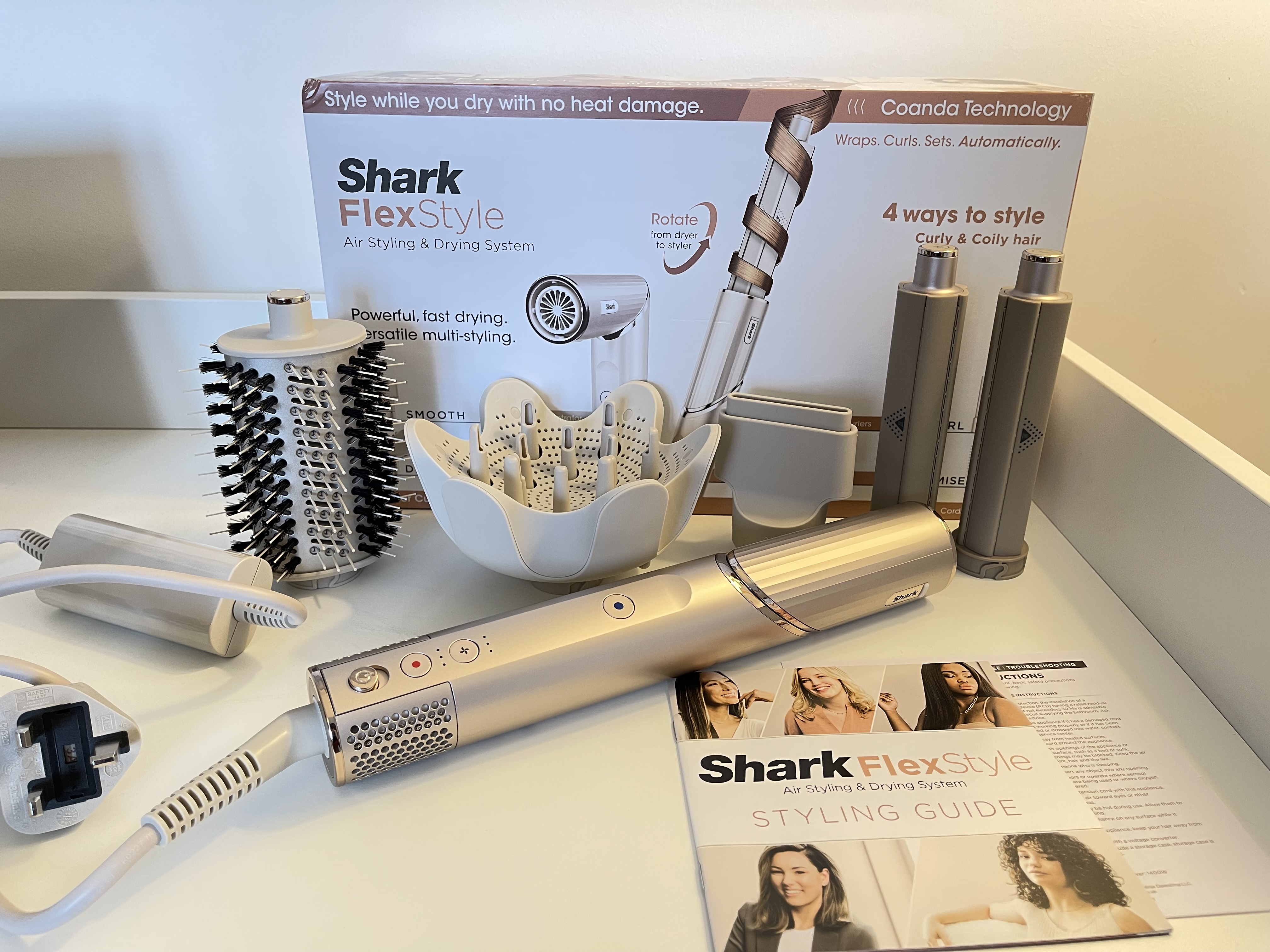 Watch Shark HD435 FlexStyle Air Styling & Drying System on Amazon Live