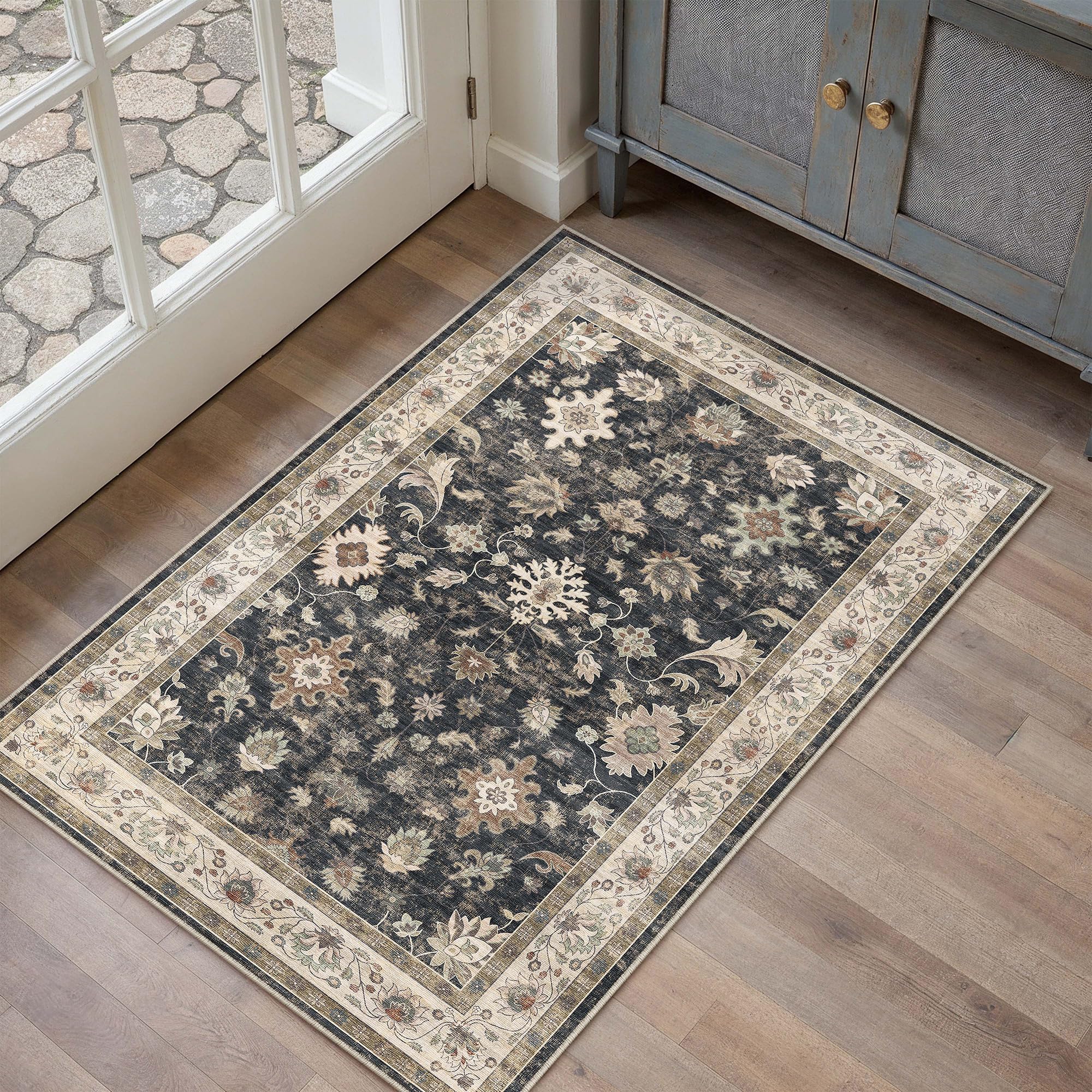 PureCozy DoorMat Indoor 60 x 90 cm Washable Vintage Rug Small in Entrance Area Floral Pattern Short Pile Non-Slip Bumen Boho Carpet for Entrance Hallway Corrido Bedroom Kitchen Black