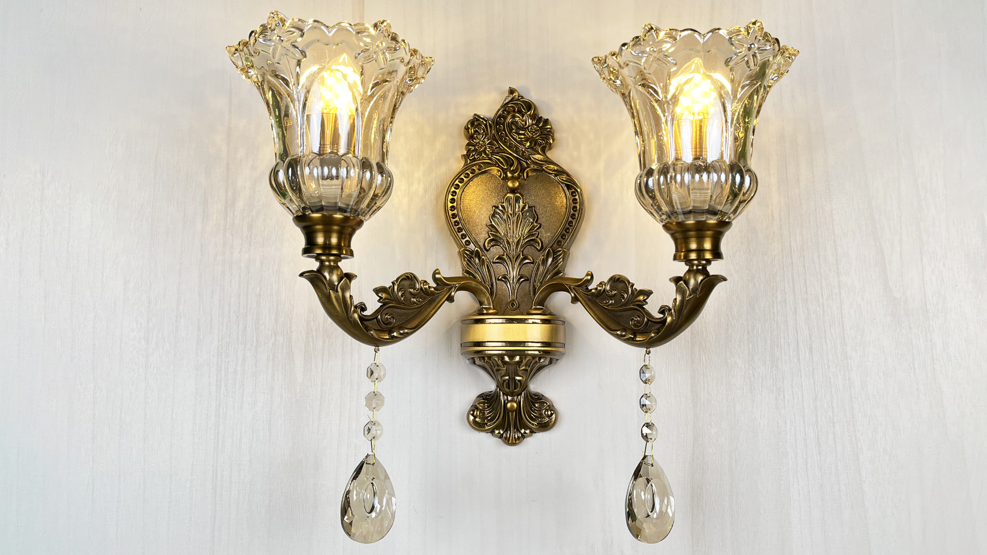 Image of Vintage Wall Sconce, Elegant Brass Wall Light, Crystal Floral Bedside Wall Lamp for Entrance, Bedroom, Hallway