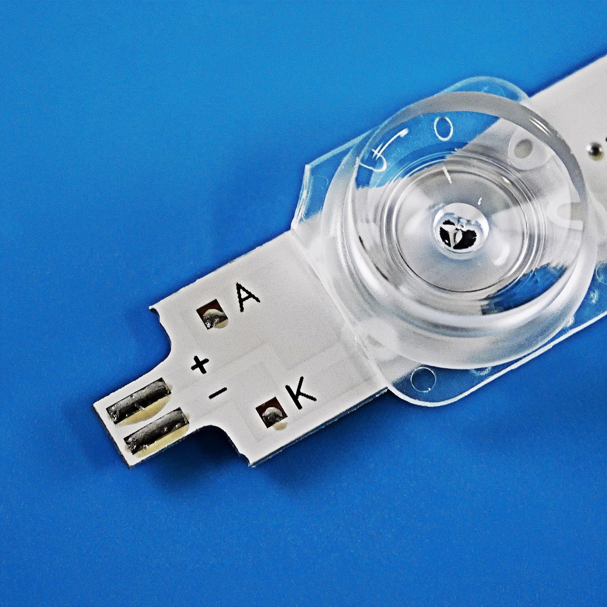 Strisce LED (12 pezzi *A) per TV da 65 pollici E4AA65R LED65D06A-ZC56AG-08 ONN 100012587 30365006013 30365003014 LT-65CA890 LT-65MB708 L65M5--EA LED655 D06B-ZC56AG-08
