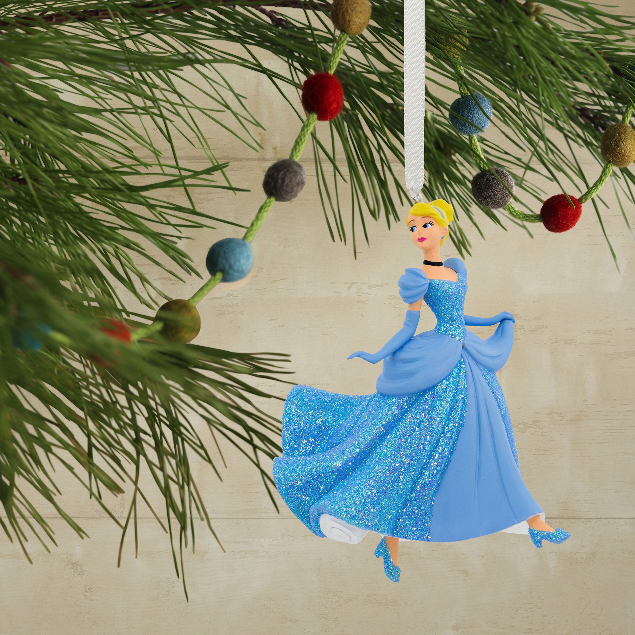 Amazon.com: Hallmark Christmas Ornament Disney Cinderella Princess Figure :  Home & Kitchen