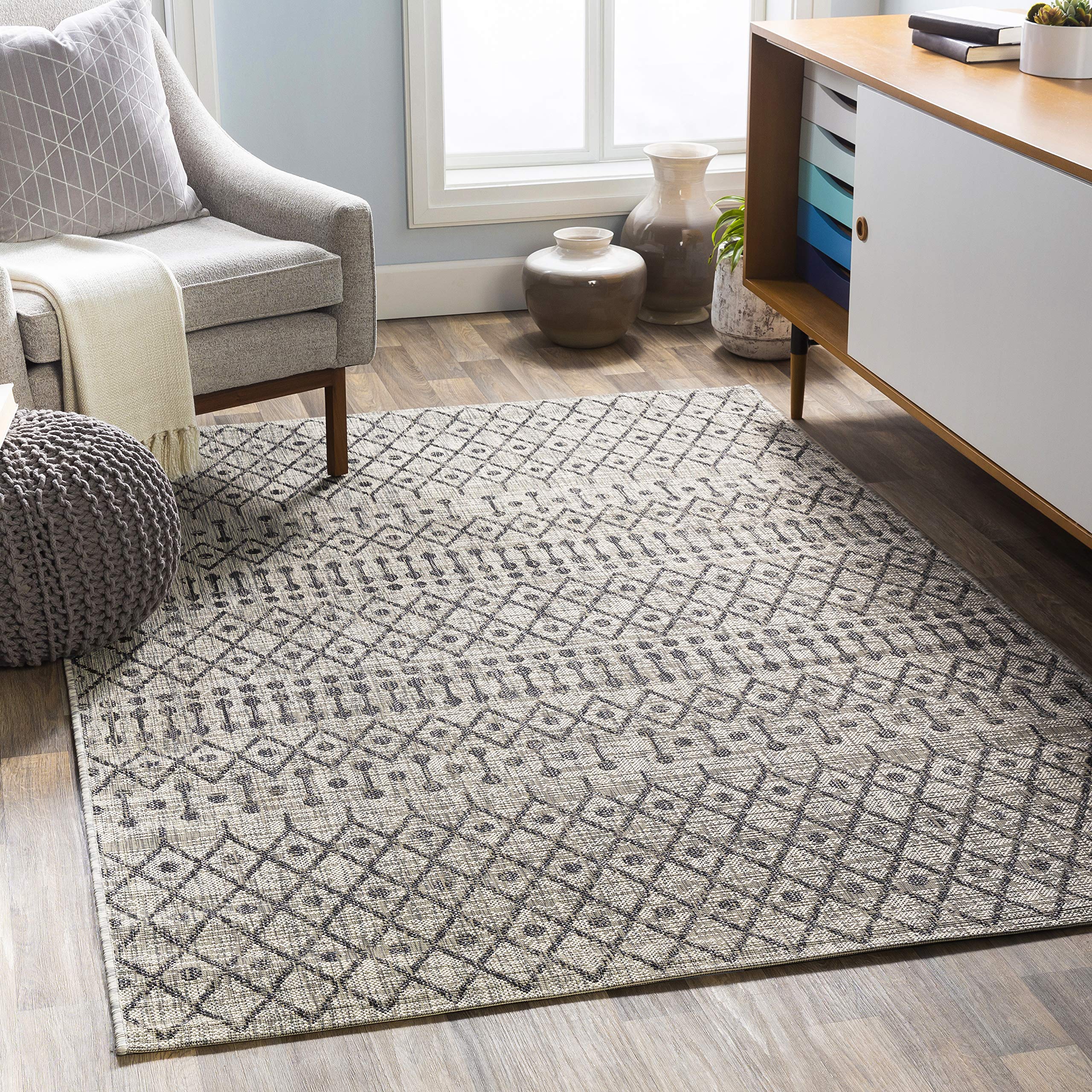 Livabliss Eagean Global Area Rug, 5" x 8 Black, (5' x 8')