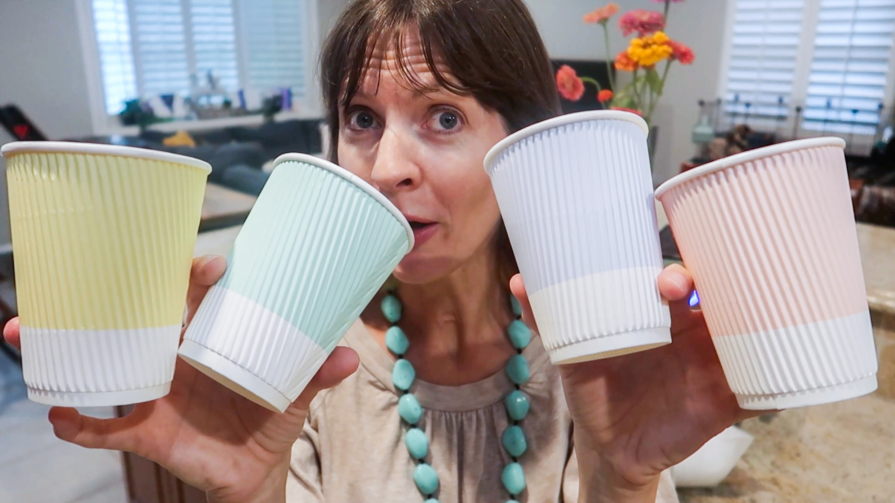 Amazon.com: Glowcoast Disposable Coffee Cups With Lids - 12 oz To Go Coffee  Cup With Lid (80 Set). Durable Togo Travel Paper Hot Cups Insulated For Hot  and Cold Beverage Drinks, No
