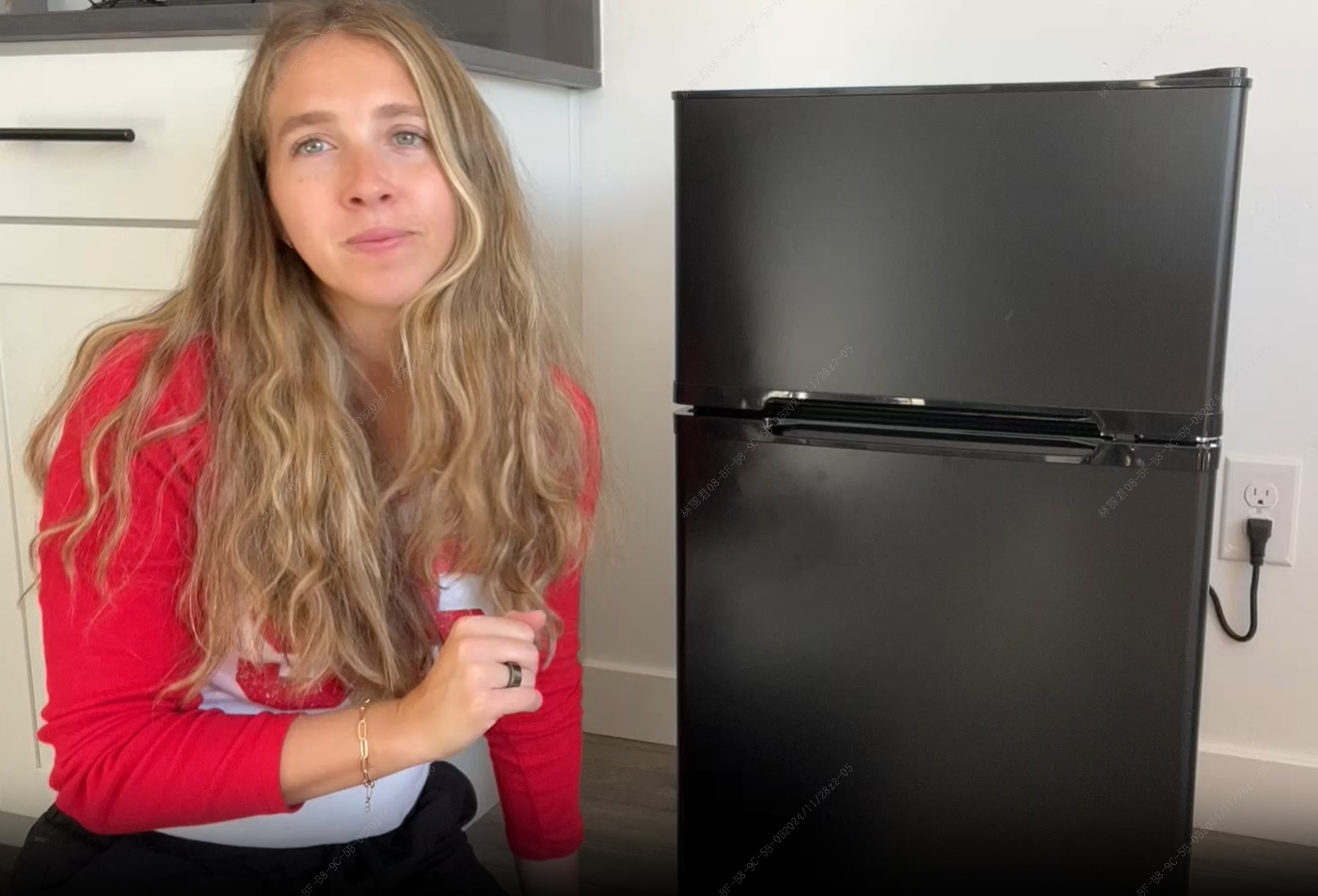 コンパクト冷蔵庫 Electrolux EFB0900WA-RJP コンパクト冷蔵庫 Electrolux EFB0900WA-RJP コンパクト冷蔵庫