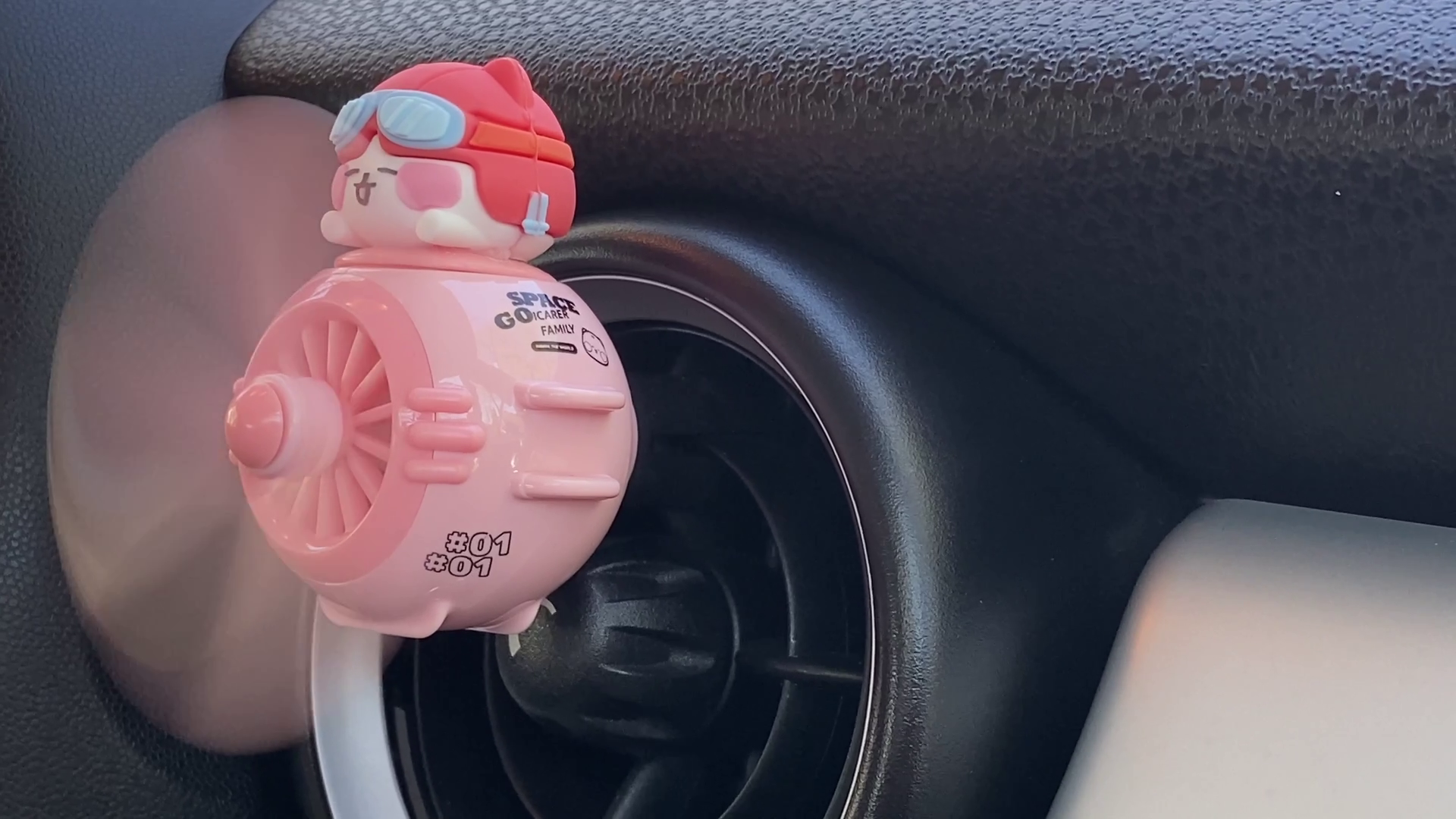 Diffusore Profumo Auto A Forma Di Anatra Pilota - Elica Rotante, Deodorante Creativo Per Uscita Aria - Foto 4