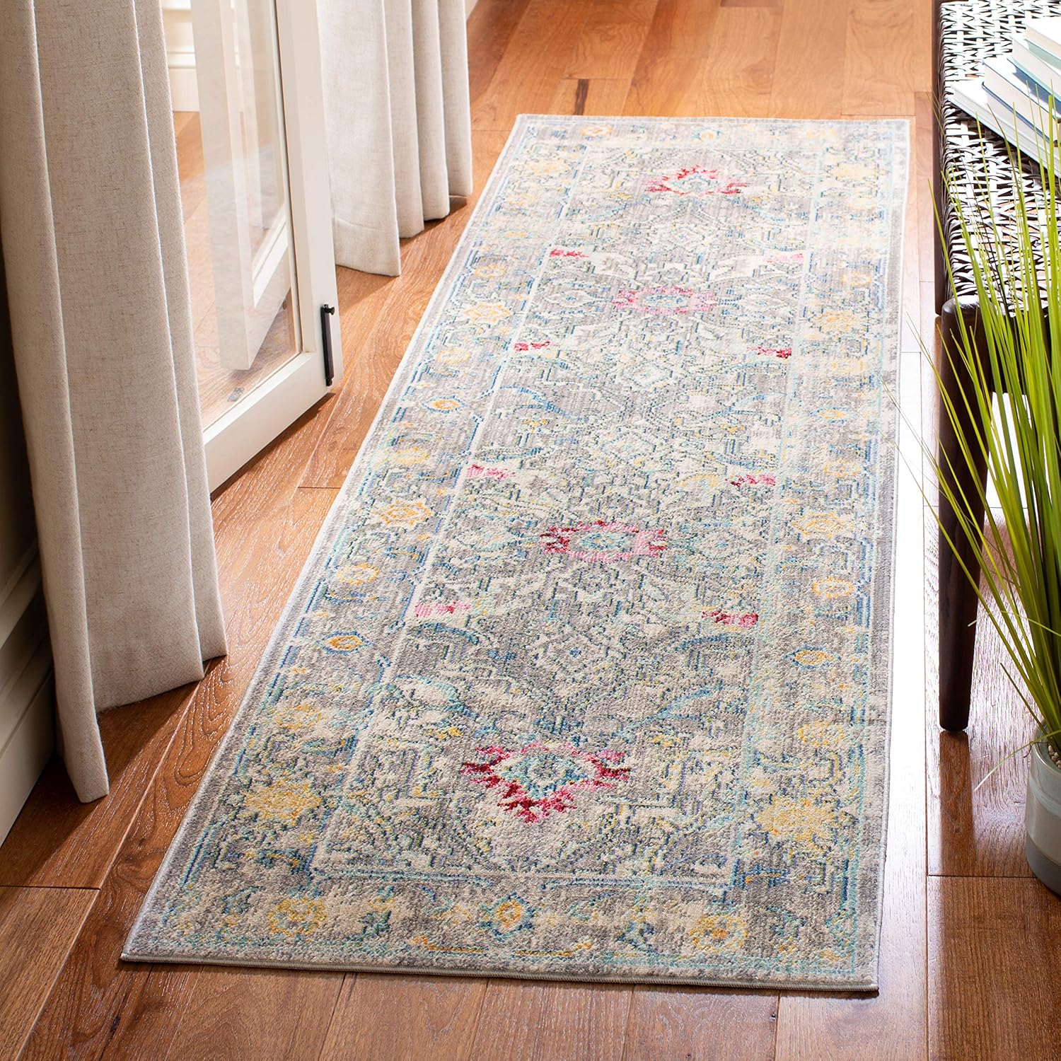 SAFAVIEH Mystique Collection Accent Rug - 4' x 6', Grey & Multi, Oriental Boho Distressed Design, Non-Shedding & Easy Care, Ideal for High Traffic Areas in Entryway, Living Room, Bedroom (MYS922R)