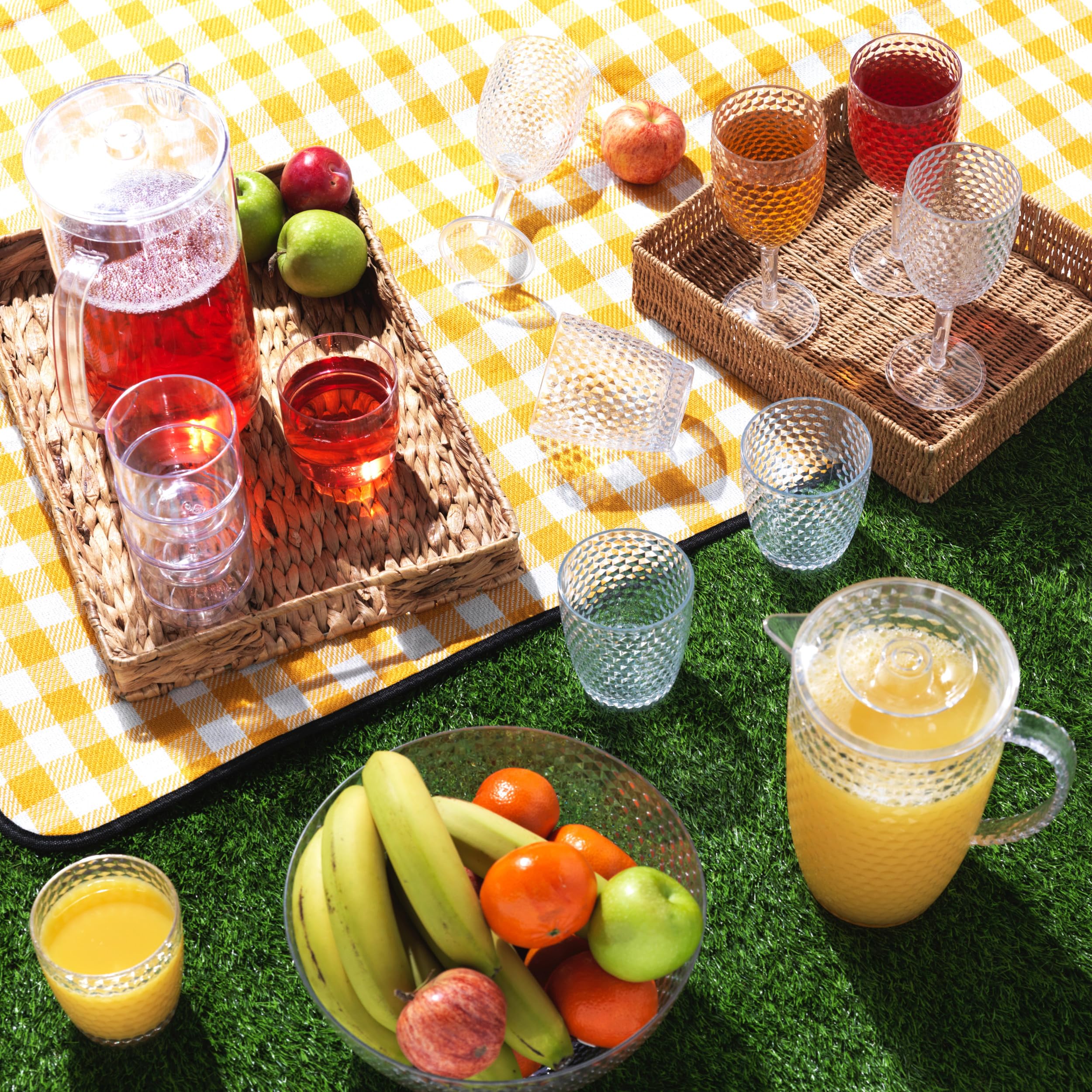 Cambridge COMBO-7986A Fete Serving Set - with Jug, Tumblers, Wine Glasses, and Bowl, Diamond Design, 10 Piece Set, BPA Free Plastic Cups for Outdoor Use, Parties, Holiday Homes & Camping, Green