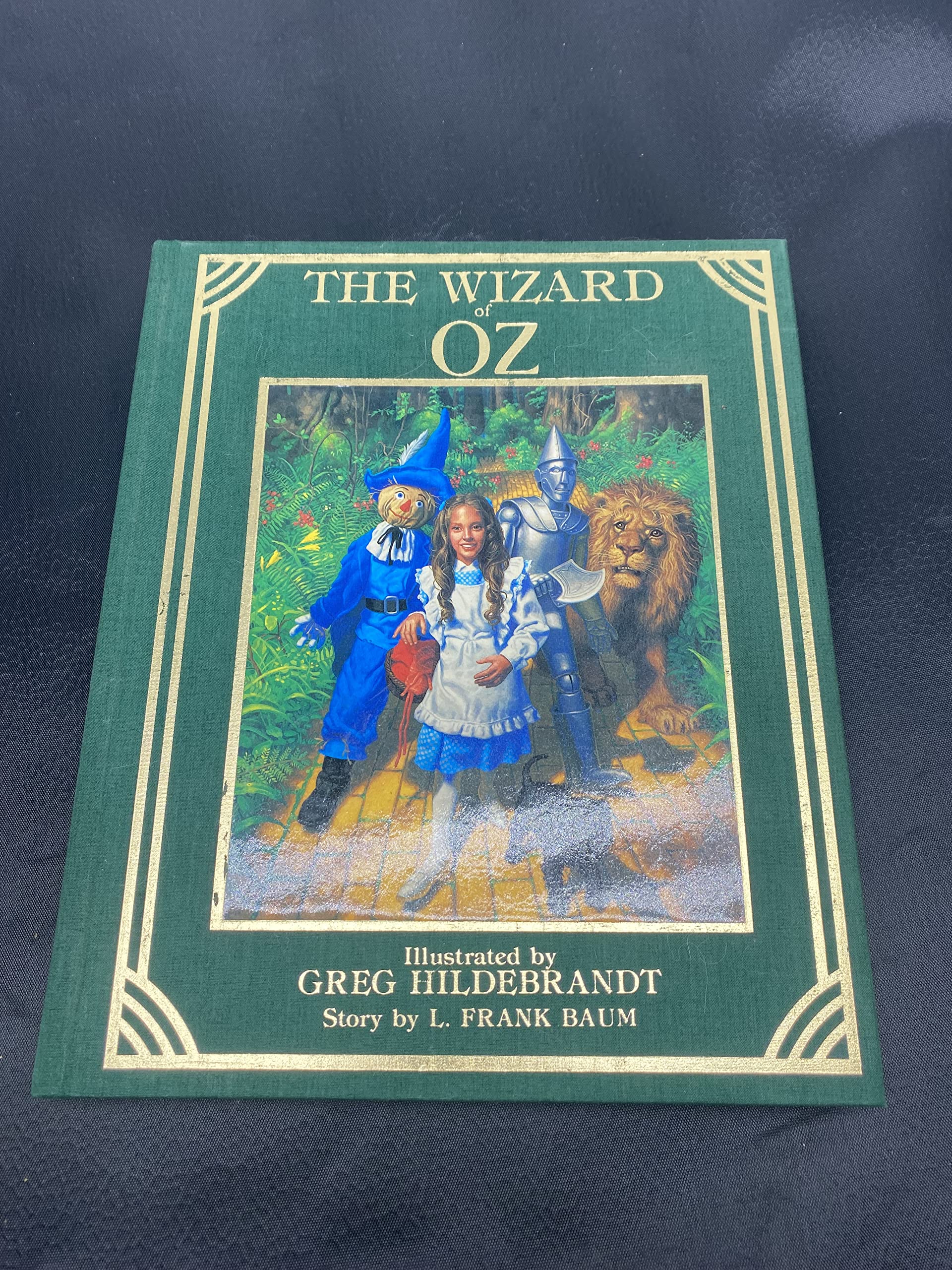 The Wizard of Oz Baum, L. Frank and Hildebrandt, Greg