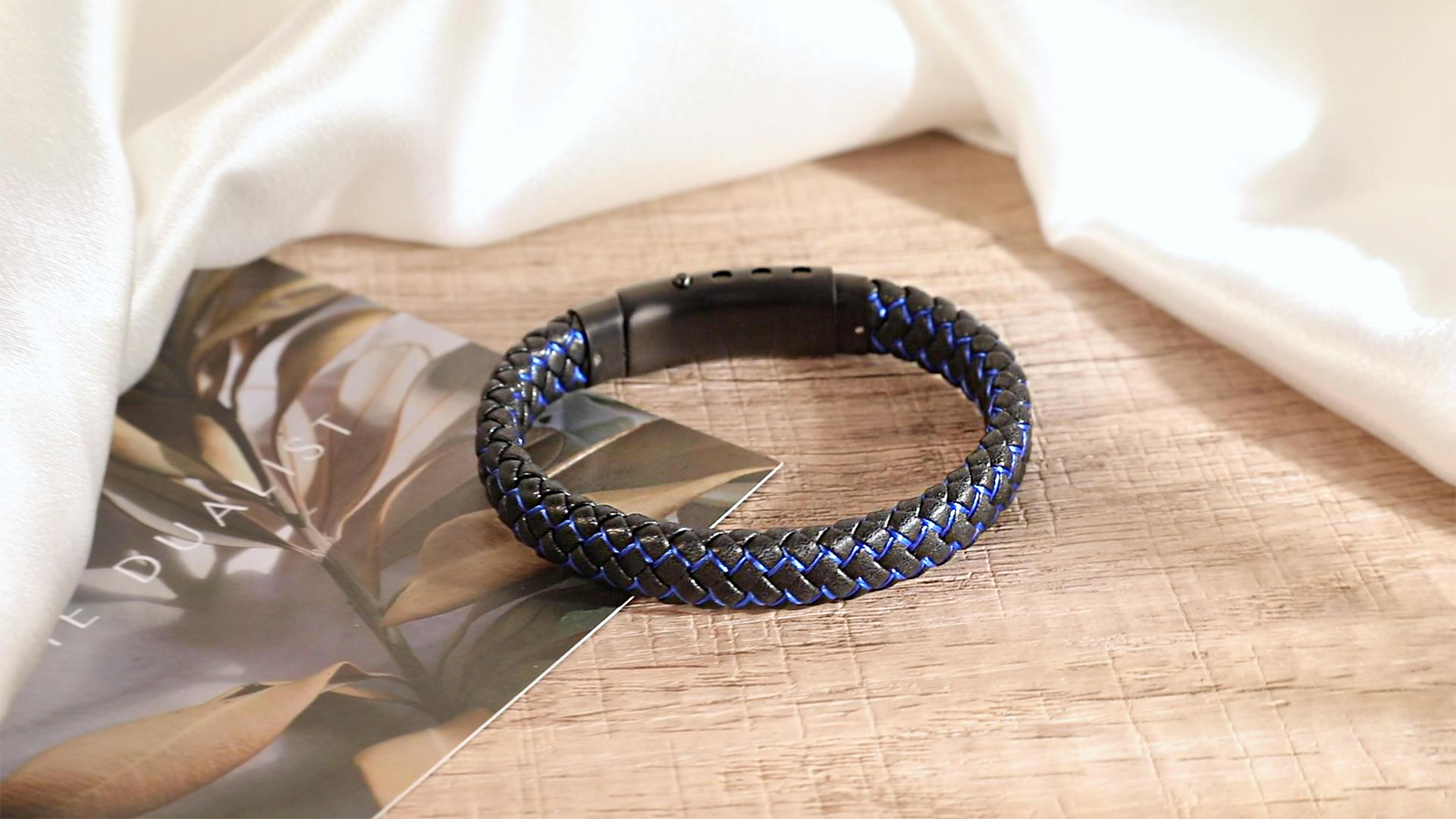 Pulsera para hombre de cuero trenzado con acero inoxidable miniatura 7