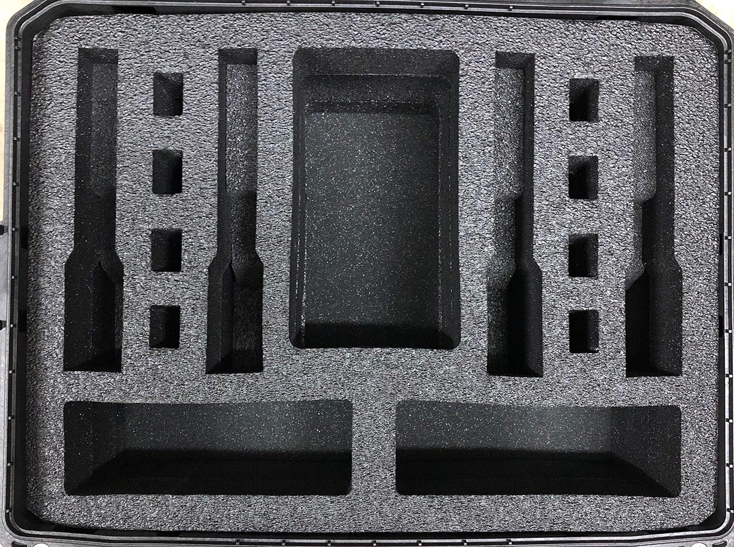 GUNFORMZ Pistol Foam Case Kit for a Pelican Vault 550 -Case NOT Included