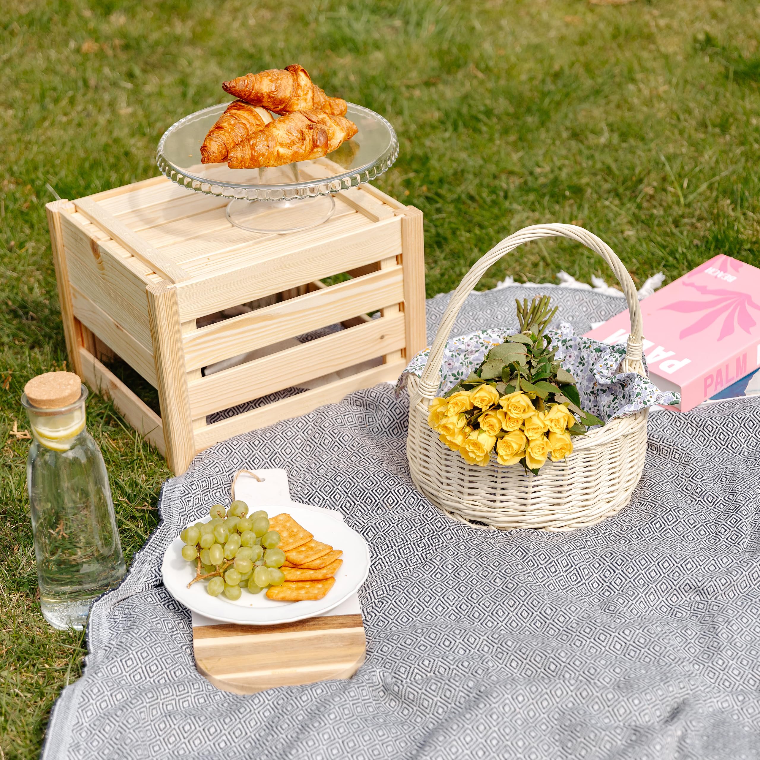Creative Home Cesto Pasquale Ovale Bianco Crema 30 x 30 x 32 cm | Piccolo Cestino in Vimini con Manico | Cesta Vimini Intrecciata a Mano | Cestino da Giardino, Regalo Natale, Frutta