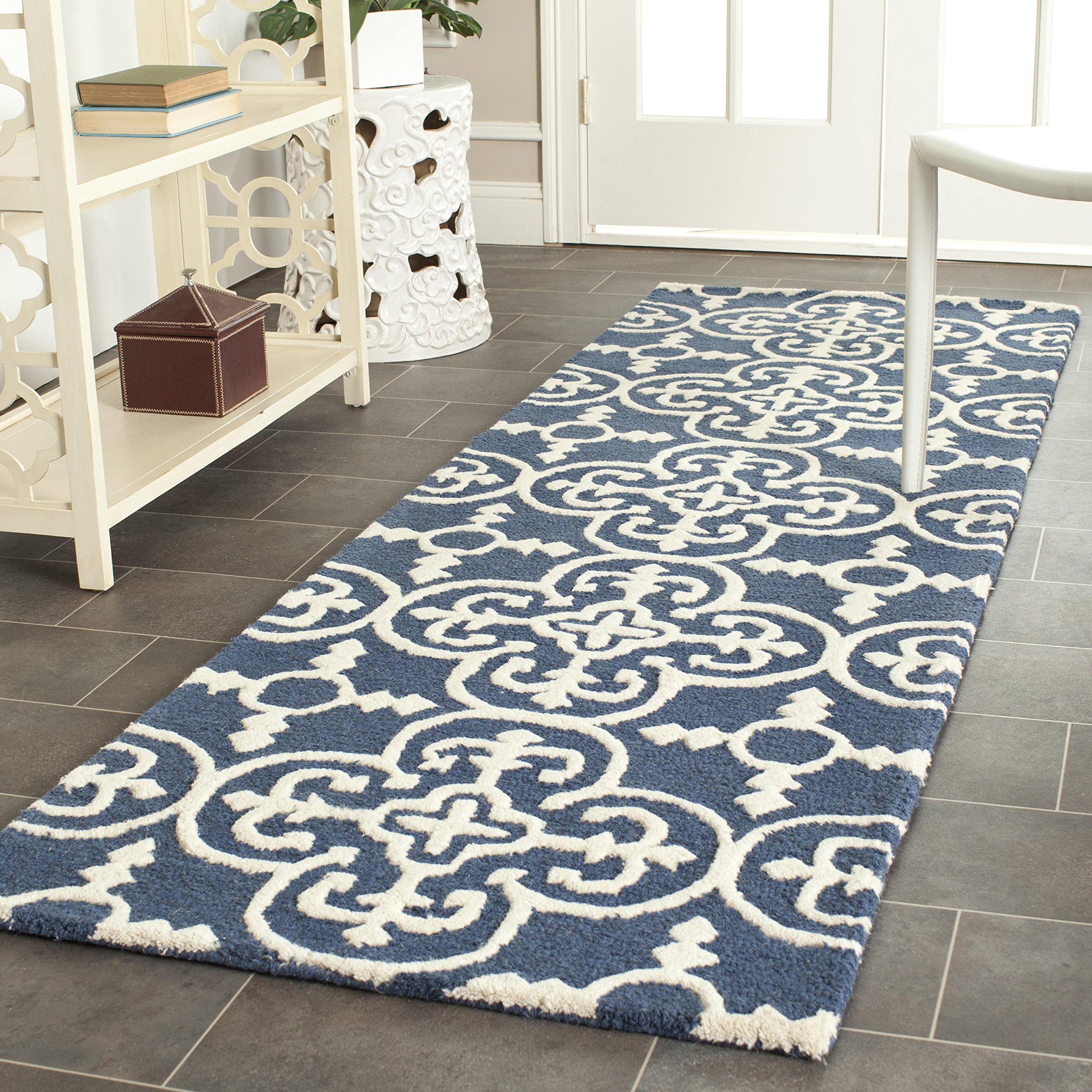 SAFAVIEH Cambridge Collection Runner Rug - 2'6" x 8', Navy & Ivory, Handmade Moroccan Wool, Ideal for High Traffic Areas in Living Room, Bedroom (