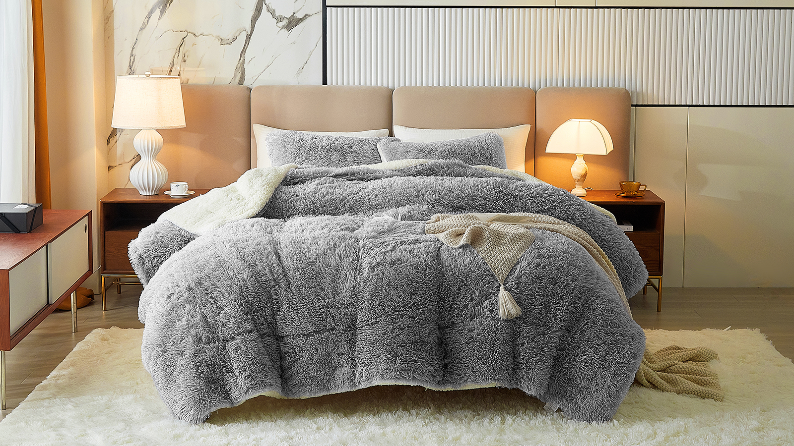 Amazon.com: Gray Faux Fur Comforter Set Full/Queen 3 Pieces - 1